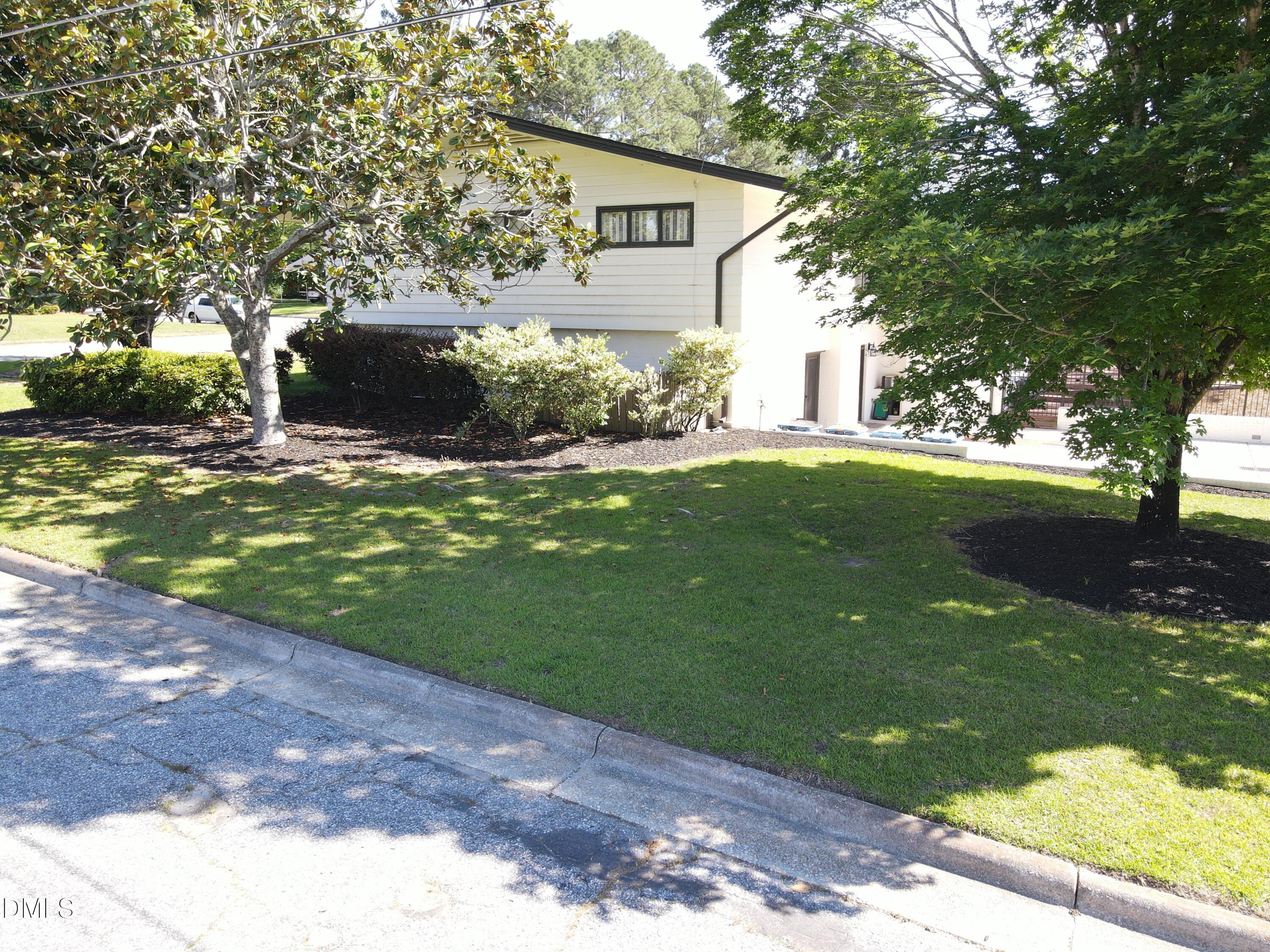1607 Lakeshore Drive Property Photo 34