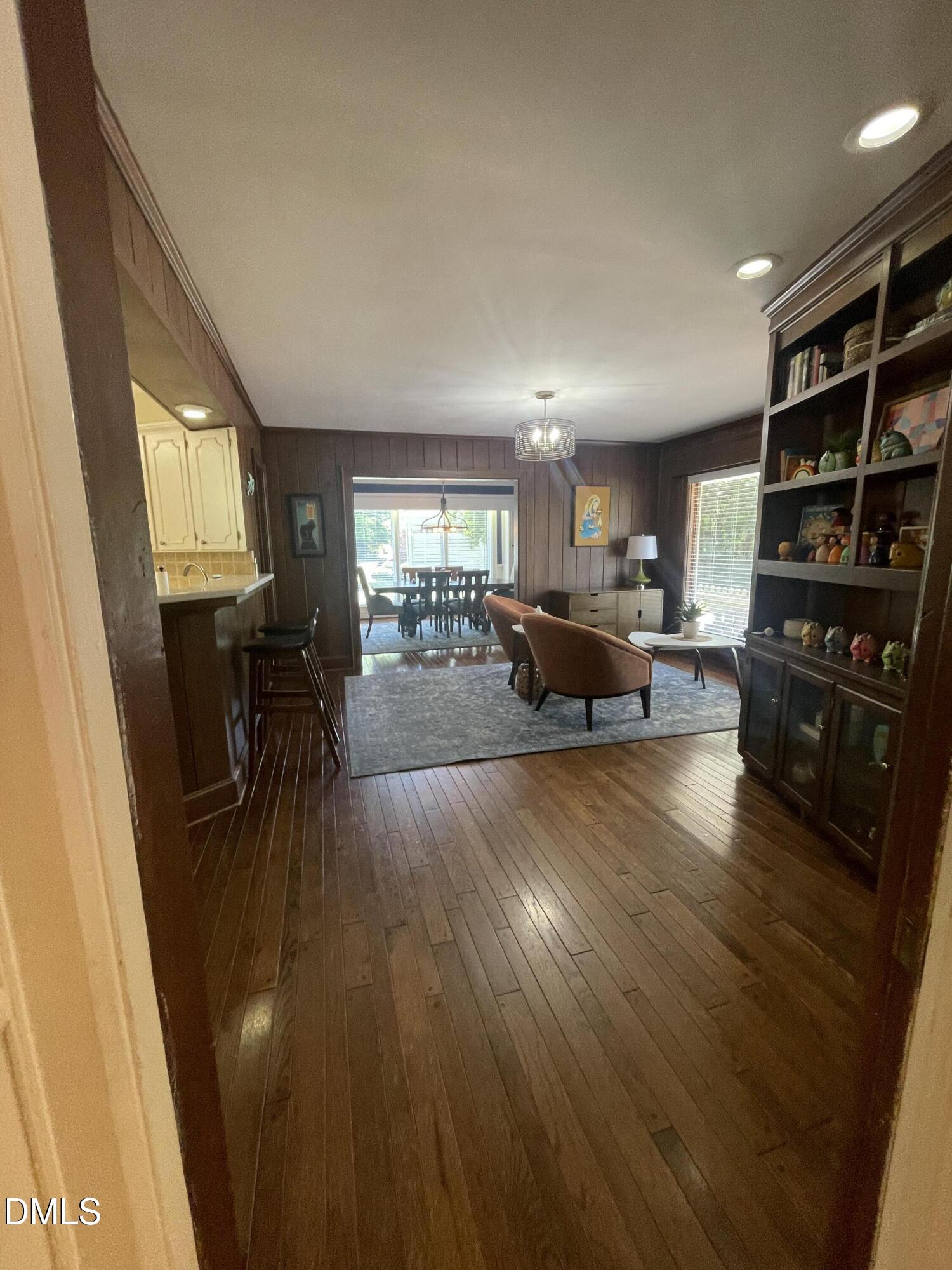 1607 Lakeshore Drive Property Photo 45