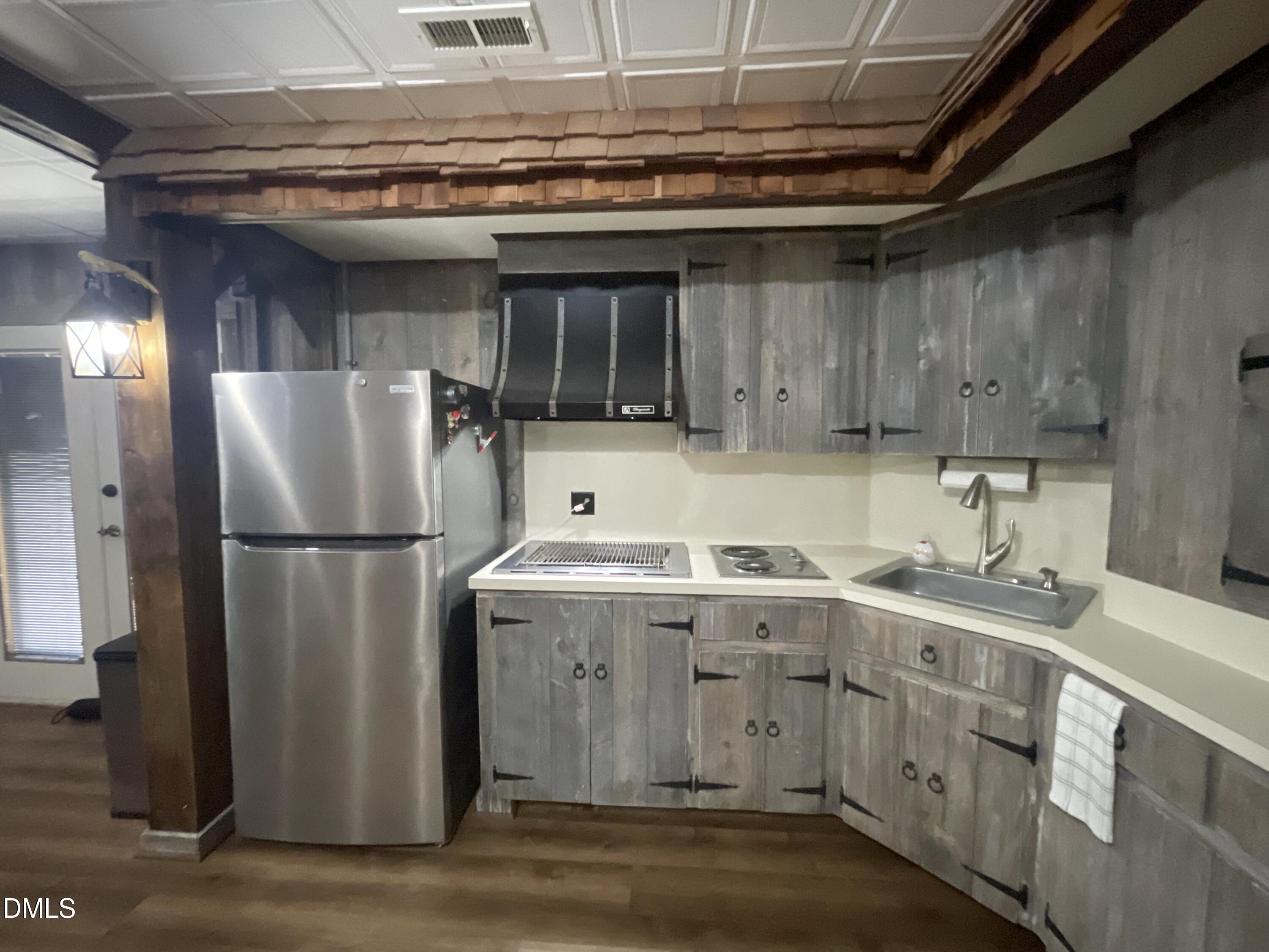 1607 Lakeshore Drive Property Photo 87