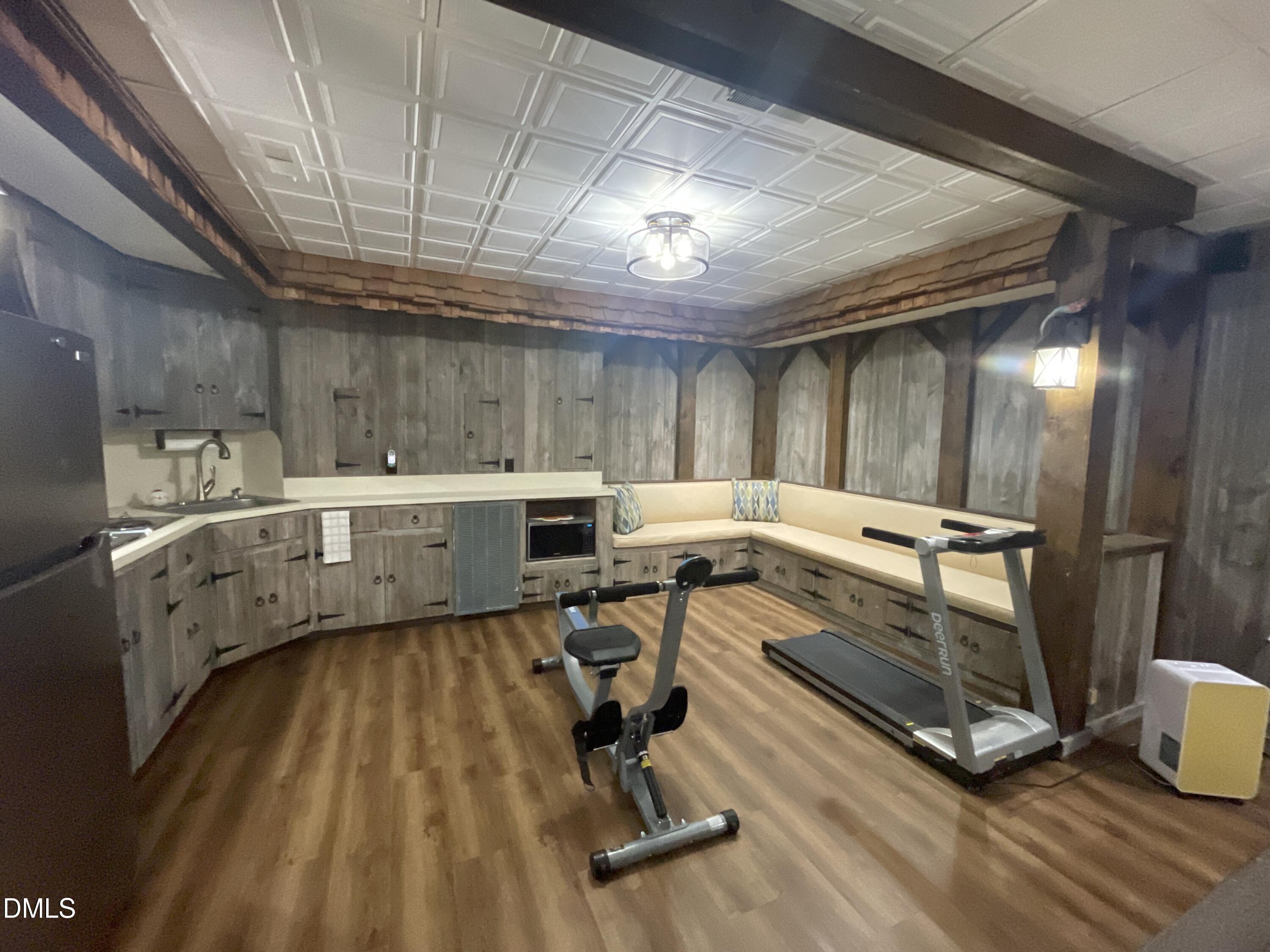 1607 Lakeshore Drive Property Photo 89