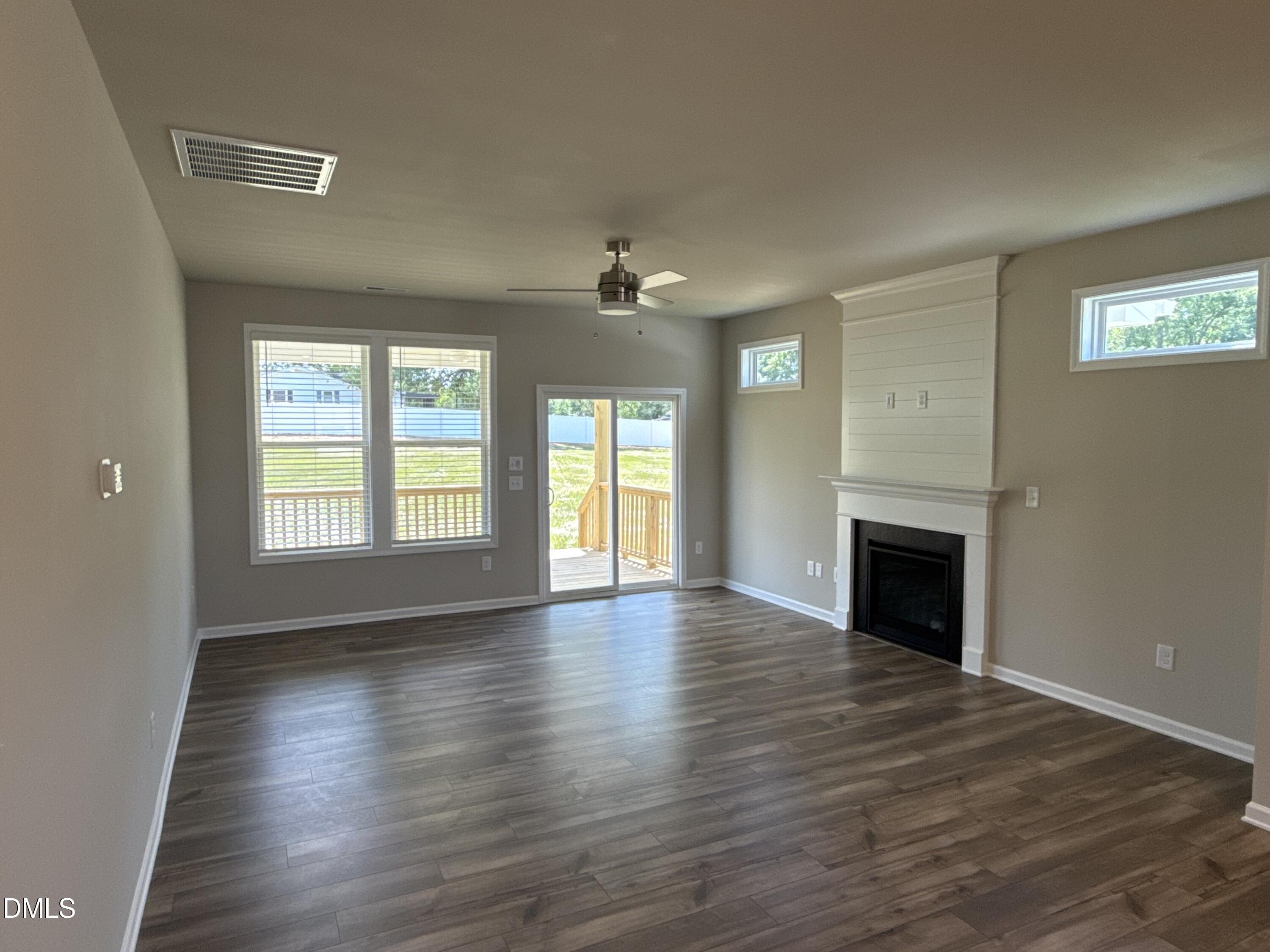 119 S Bream Court Property Photo 4