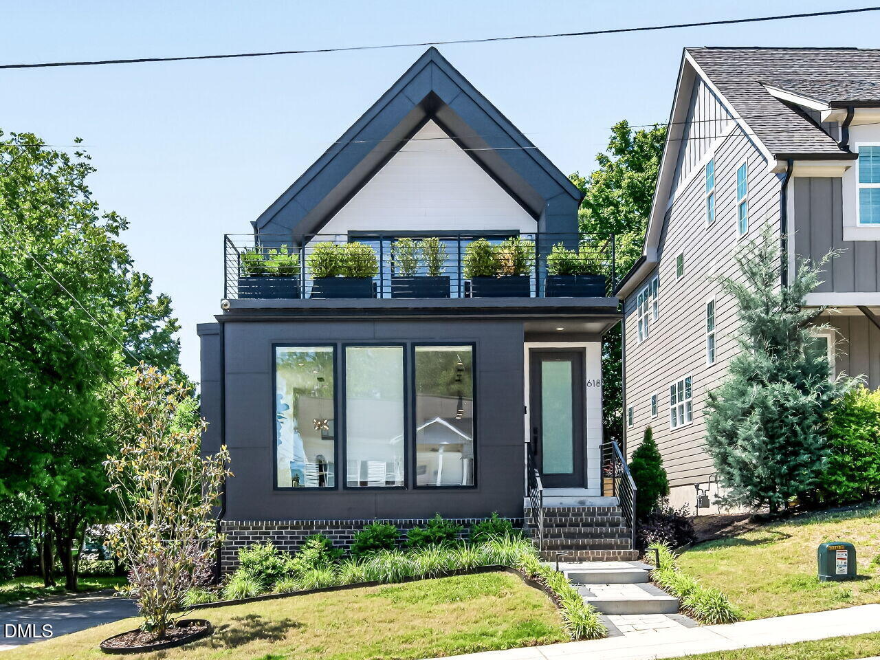 618 E Cabarrus Street Property Photo 1