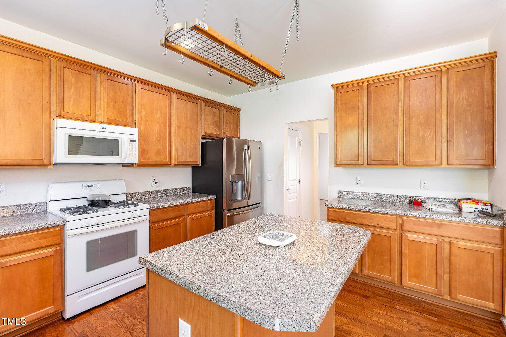 1100 Washhouse Lane Property Photo 8