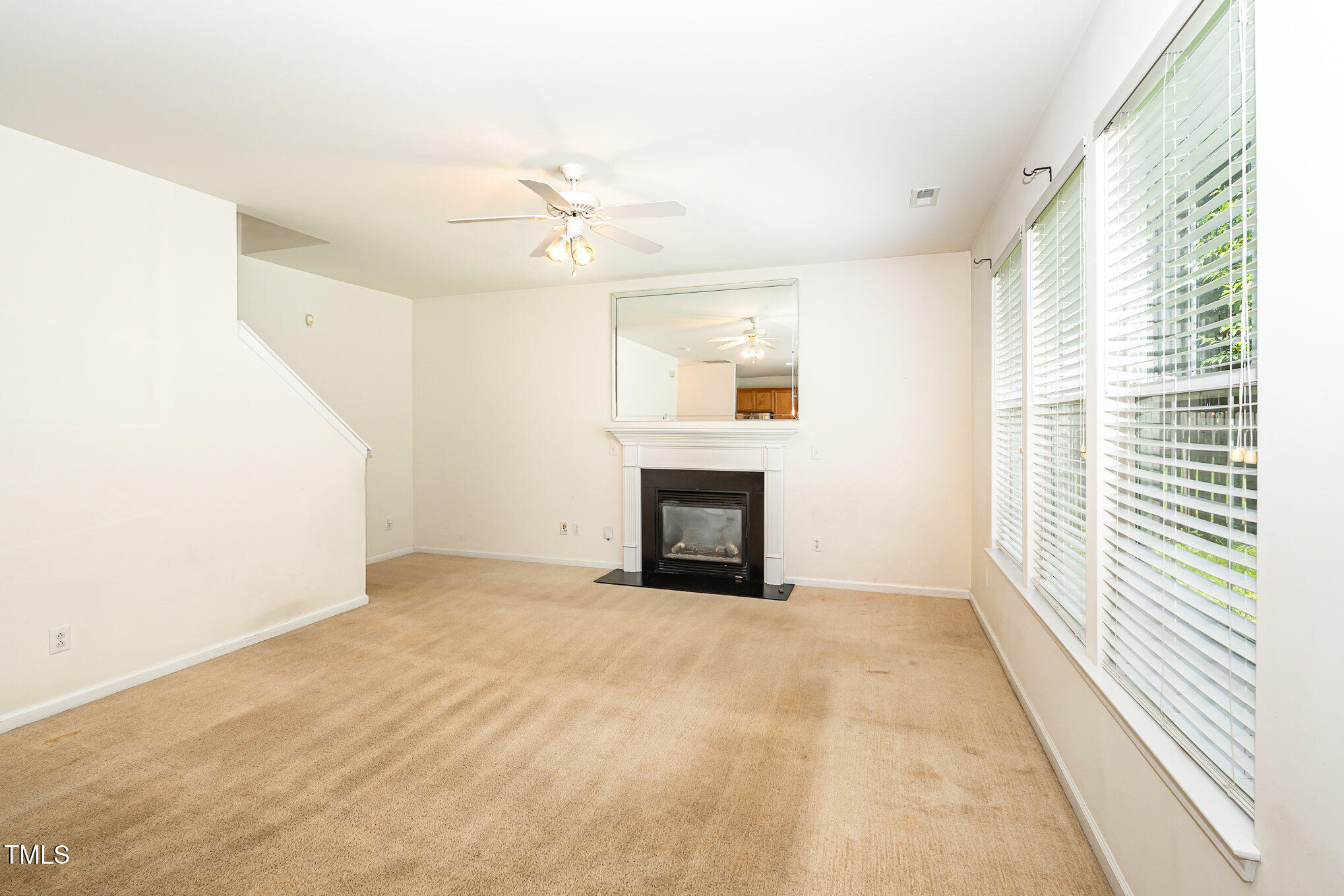 1100 Washhouse Lane Property Photo 9