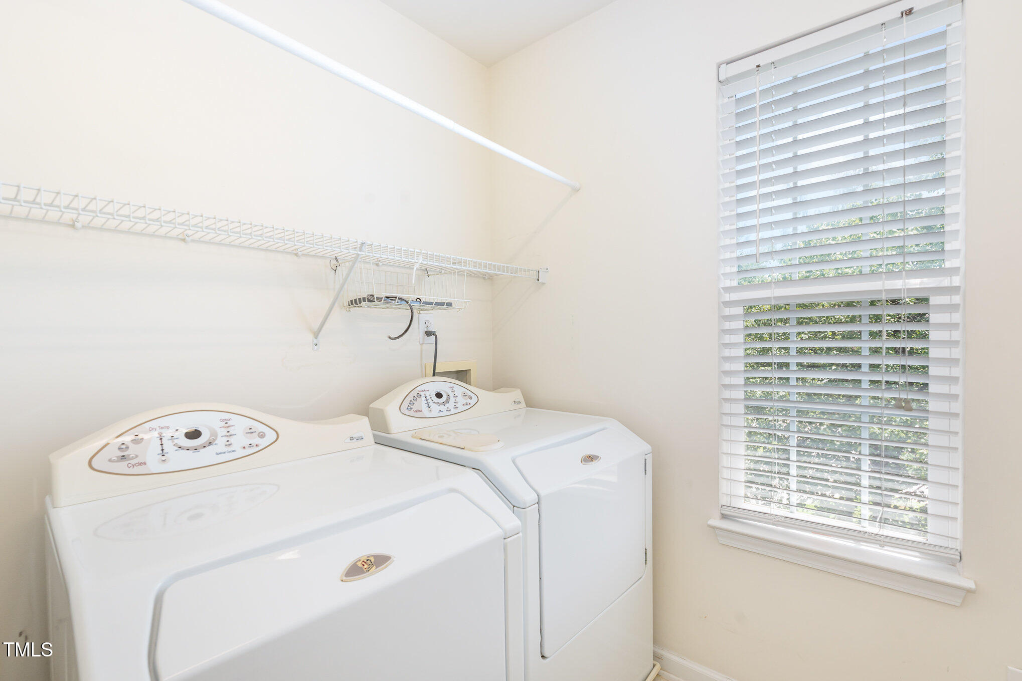 1100 Washhouse Lane Property Photo 19