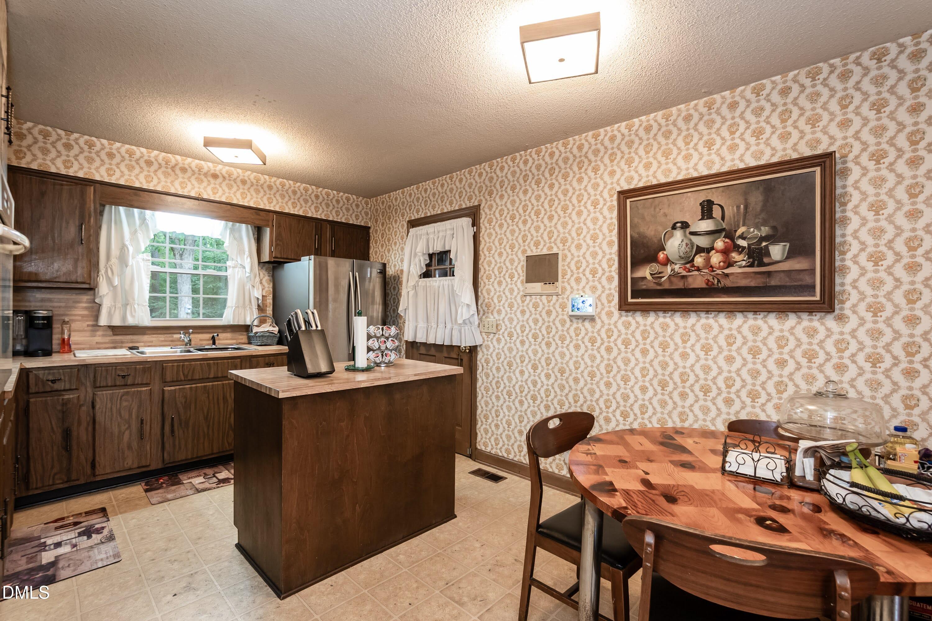 221 Obie Drive Property Photo 12