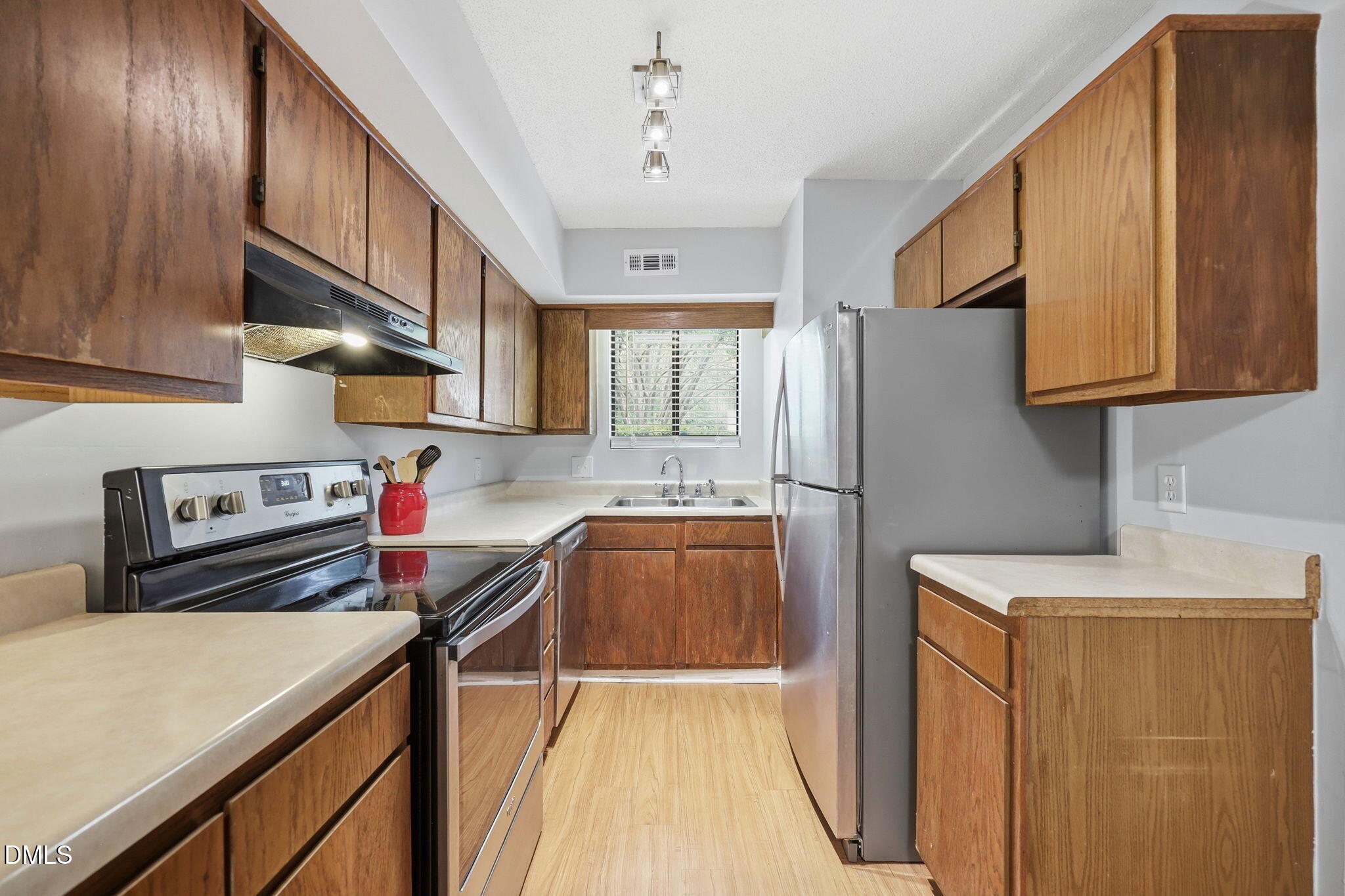 2104 Spring Forest Road Property Photo 6