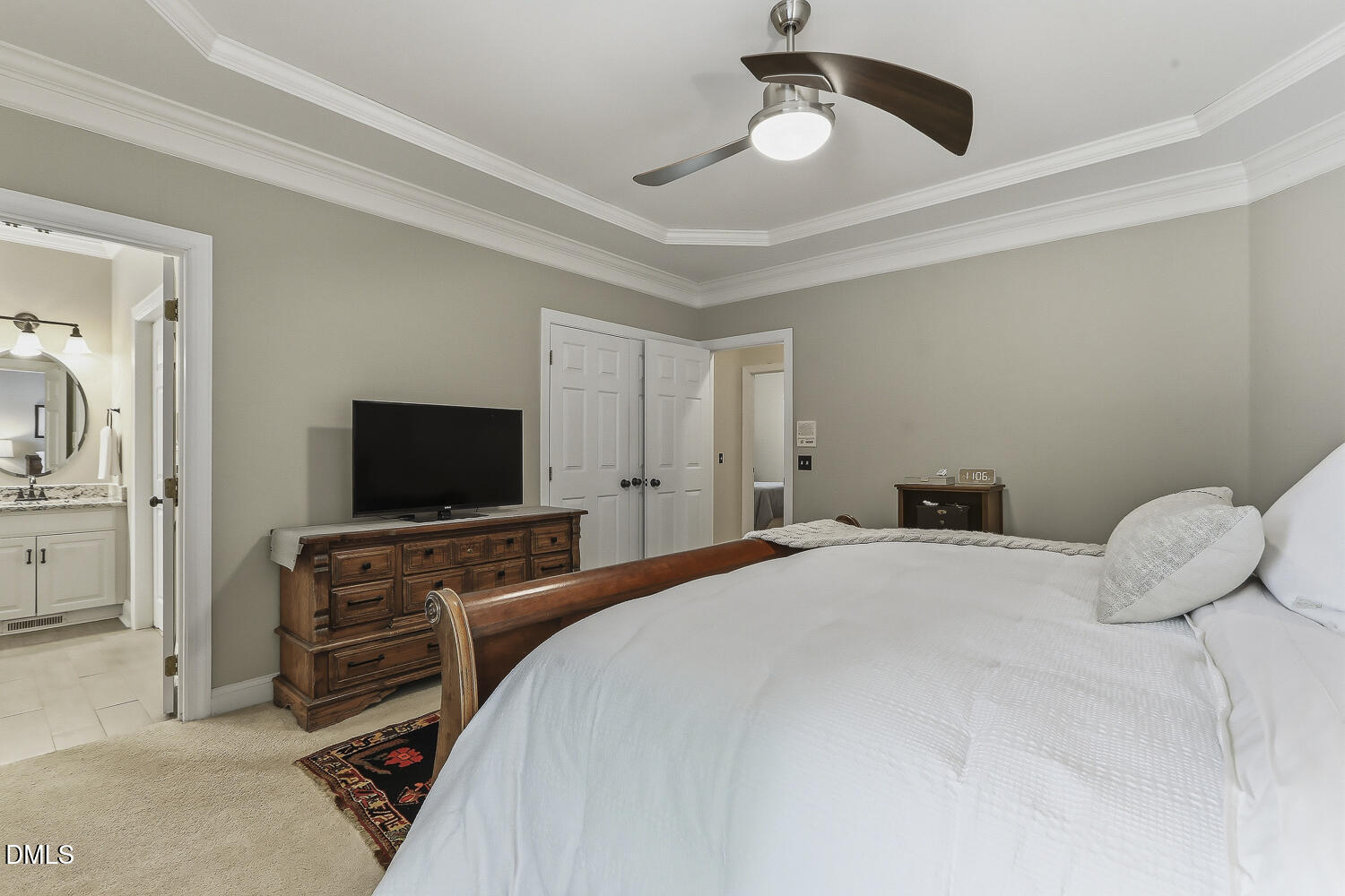 429 Grosvenor Drive Property Photo 44
