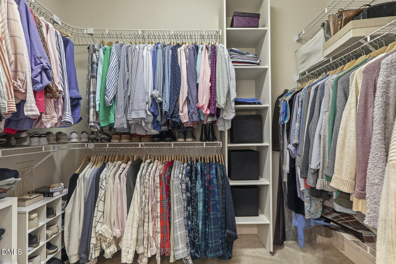 429 Grosvenor Drive Property Photo 48