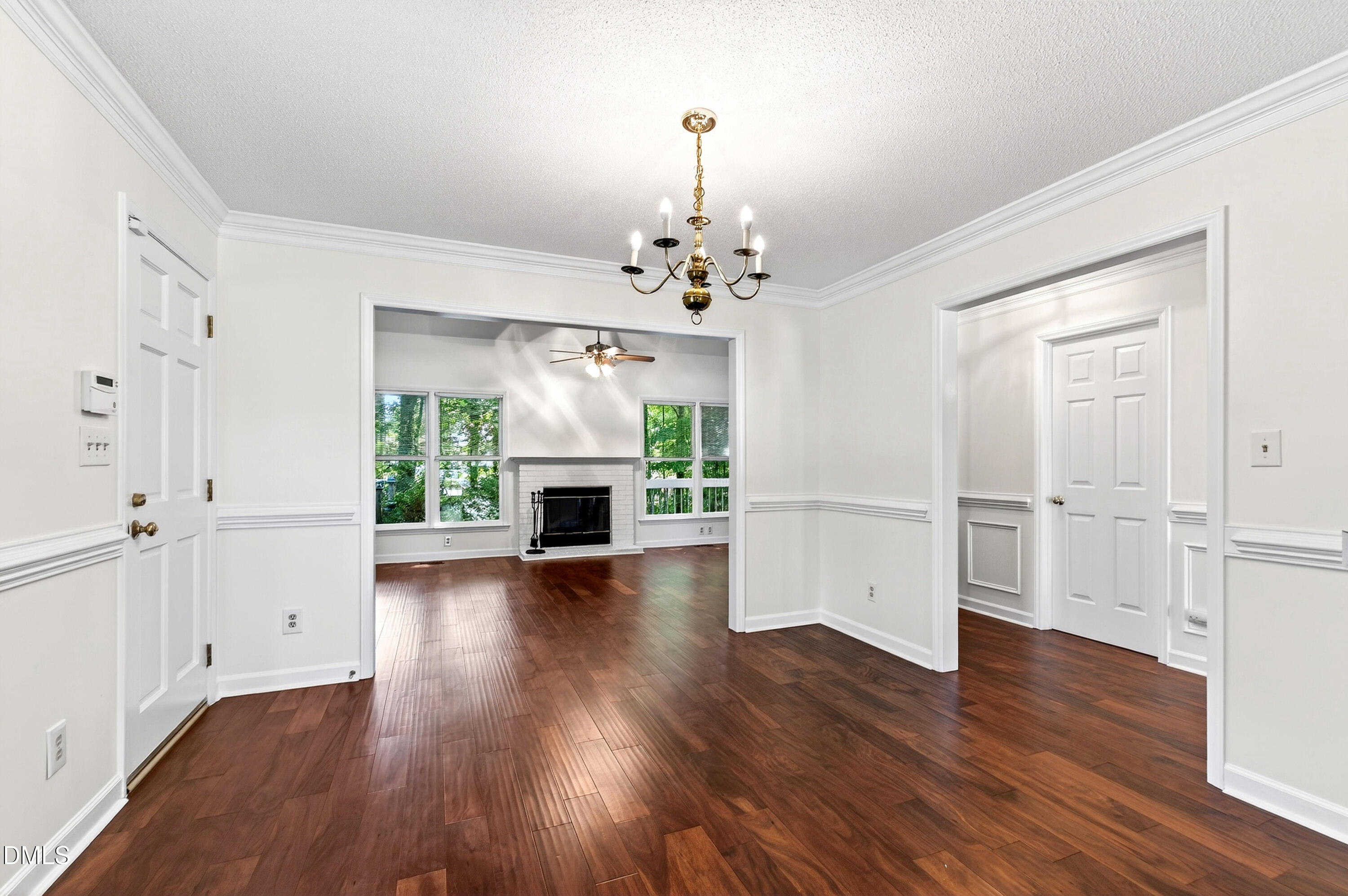 4305 Dinwiddie Court Property Photo 8