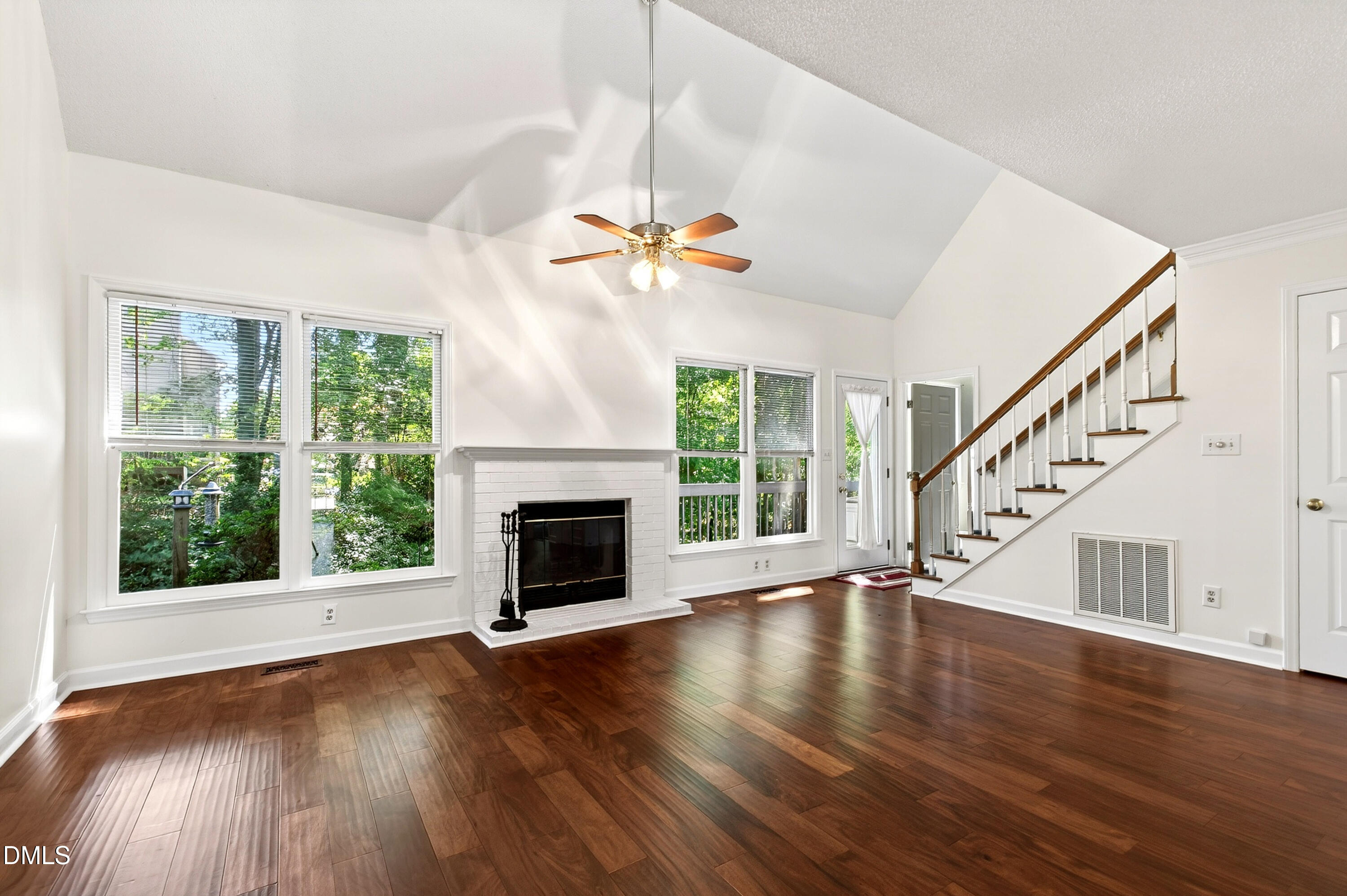 4305 Dinwiddie Court Property Photo 15