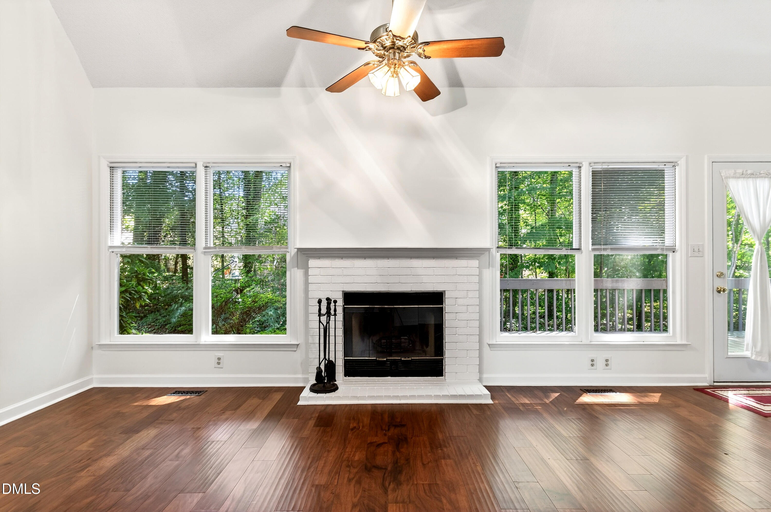 4305 Dinwiddie Court Property Photo 16