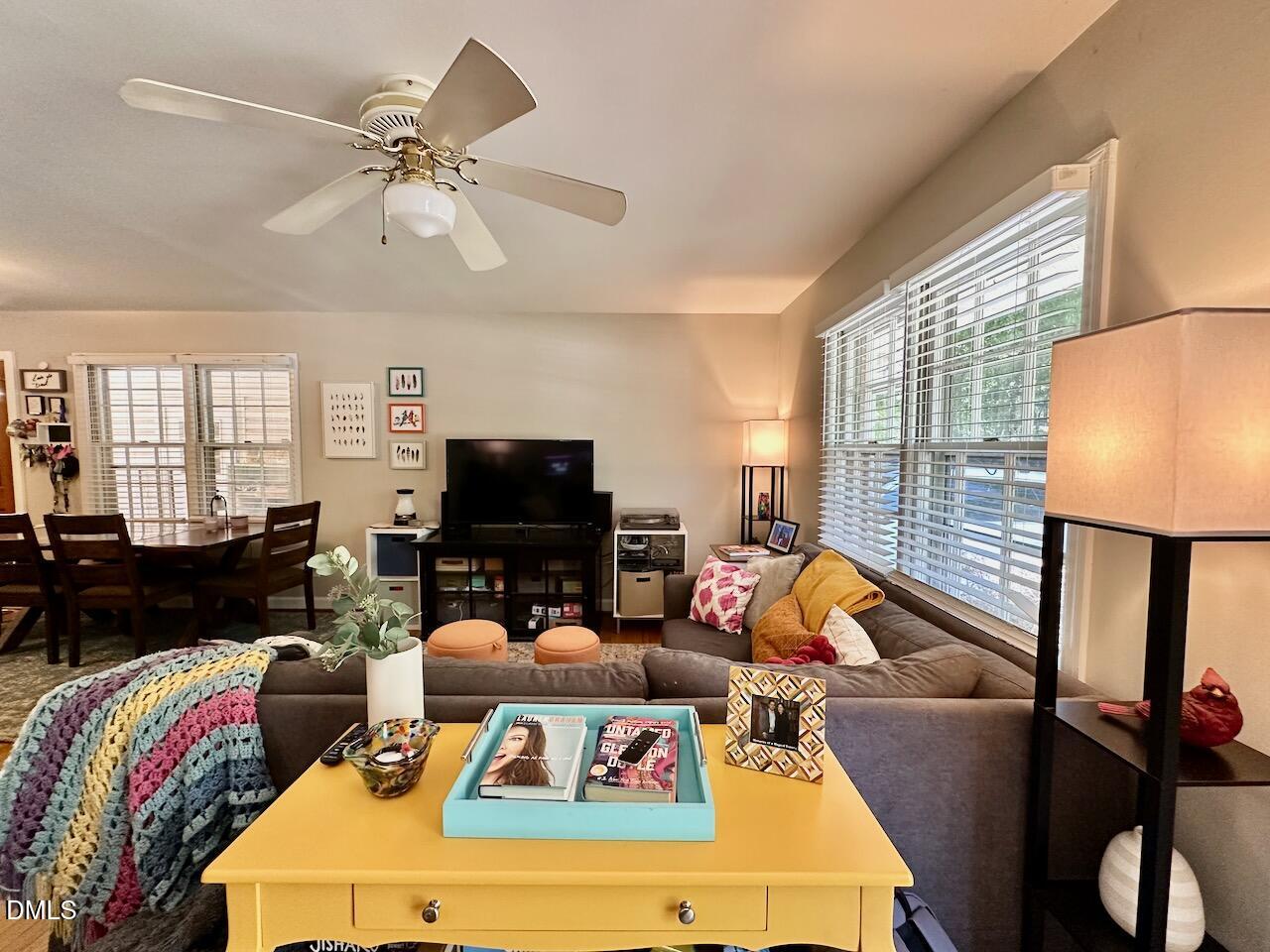 2813 Barmettler Street Property Photo 4