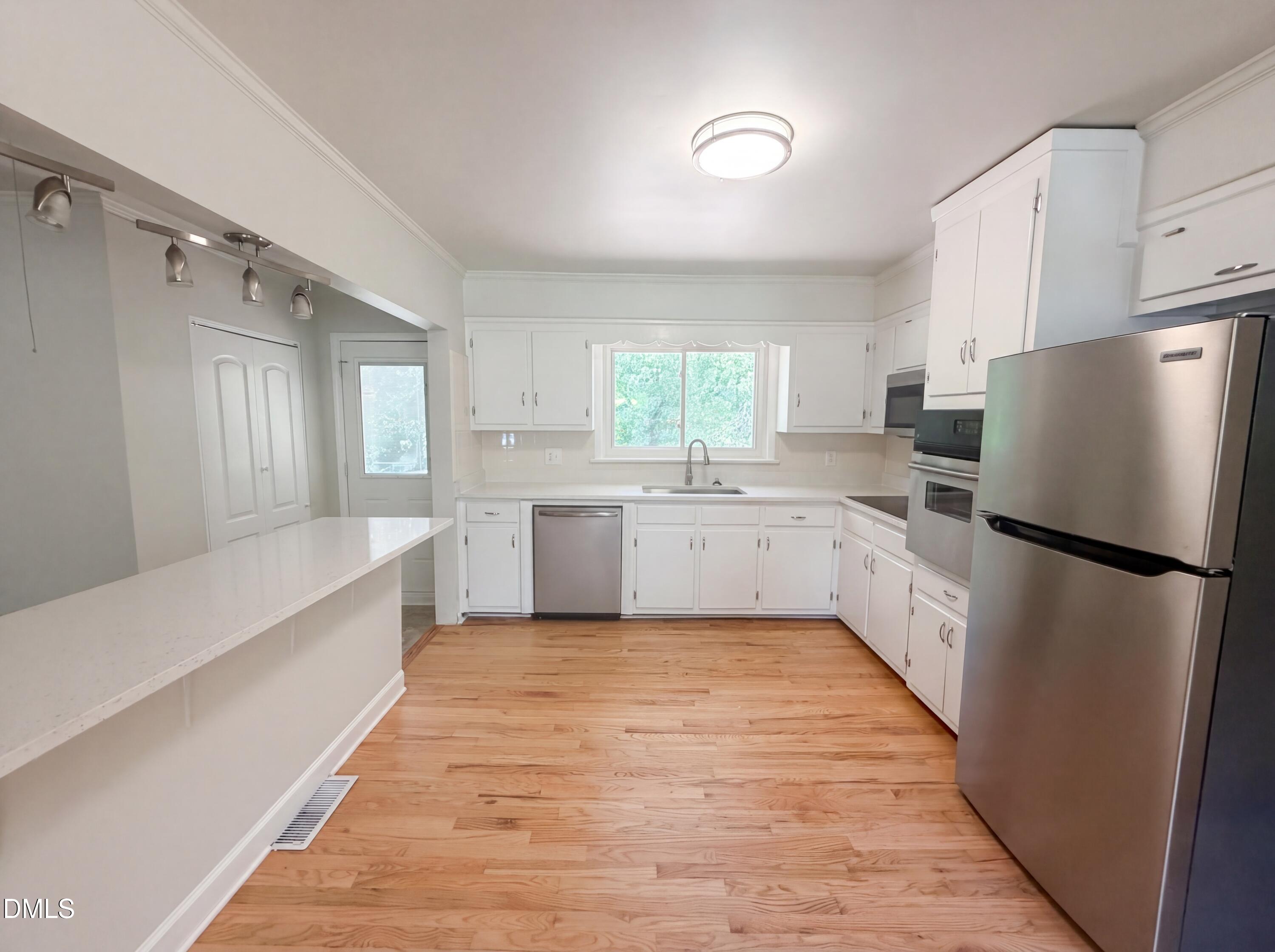 4225 Morton Drive Property Photo 4