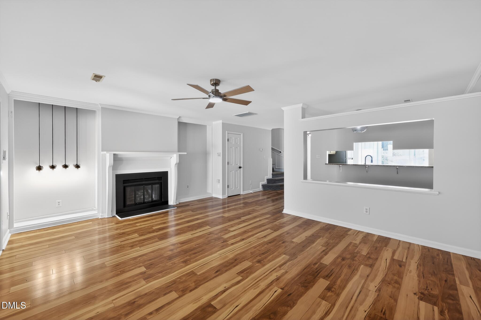 126 Spring Cove Drive Property Photo 3