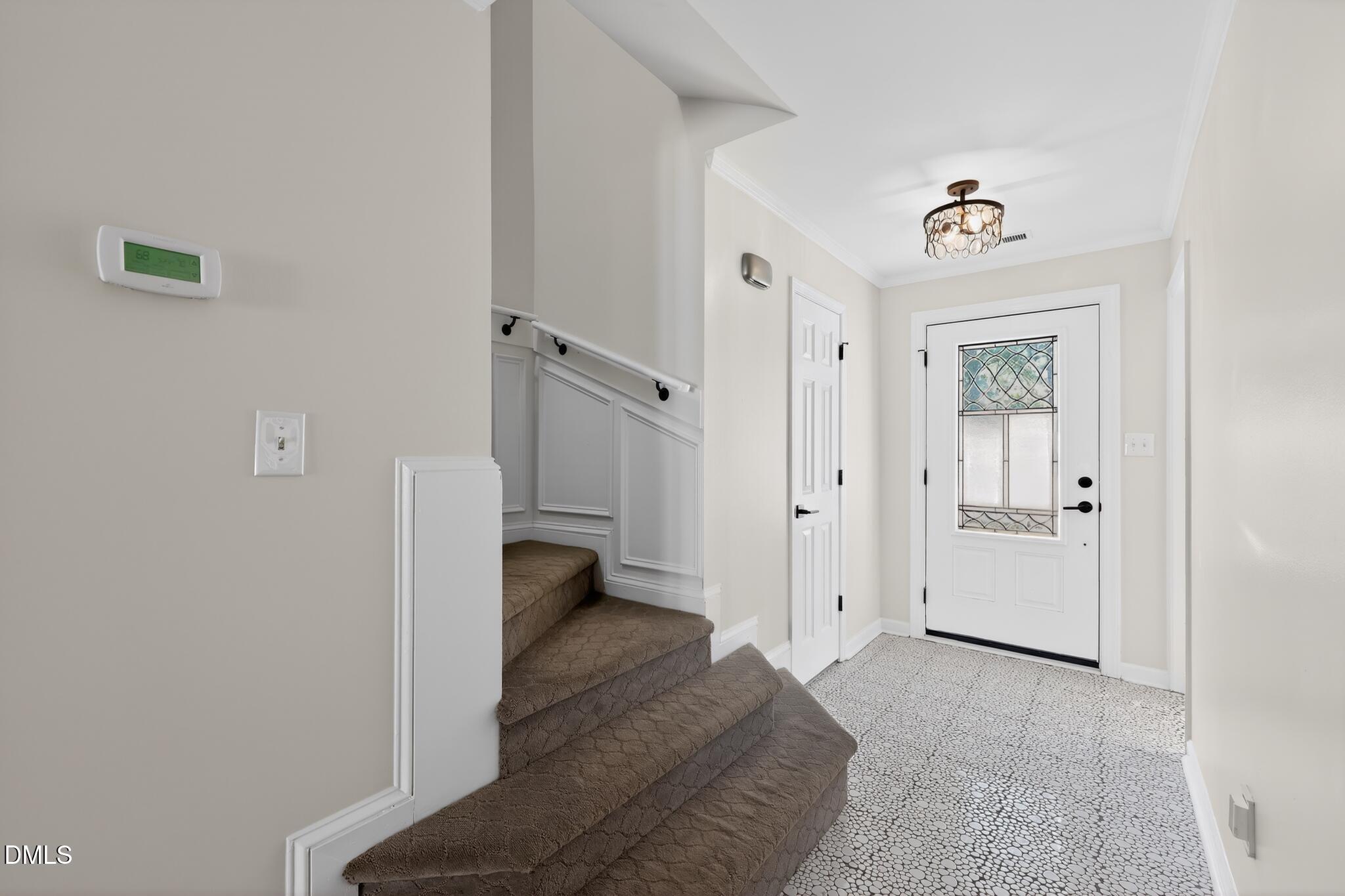 126 Spring Cove Drive Property Photo 6