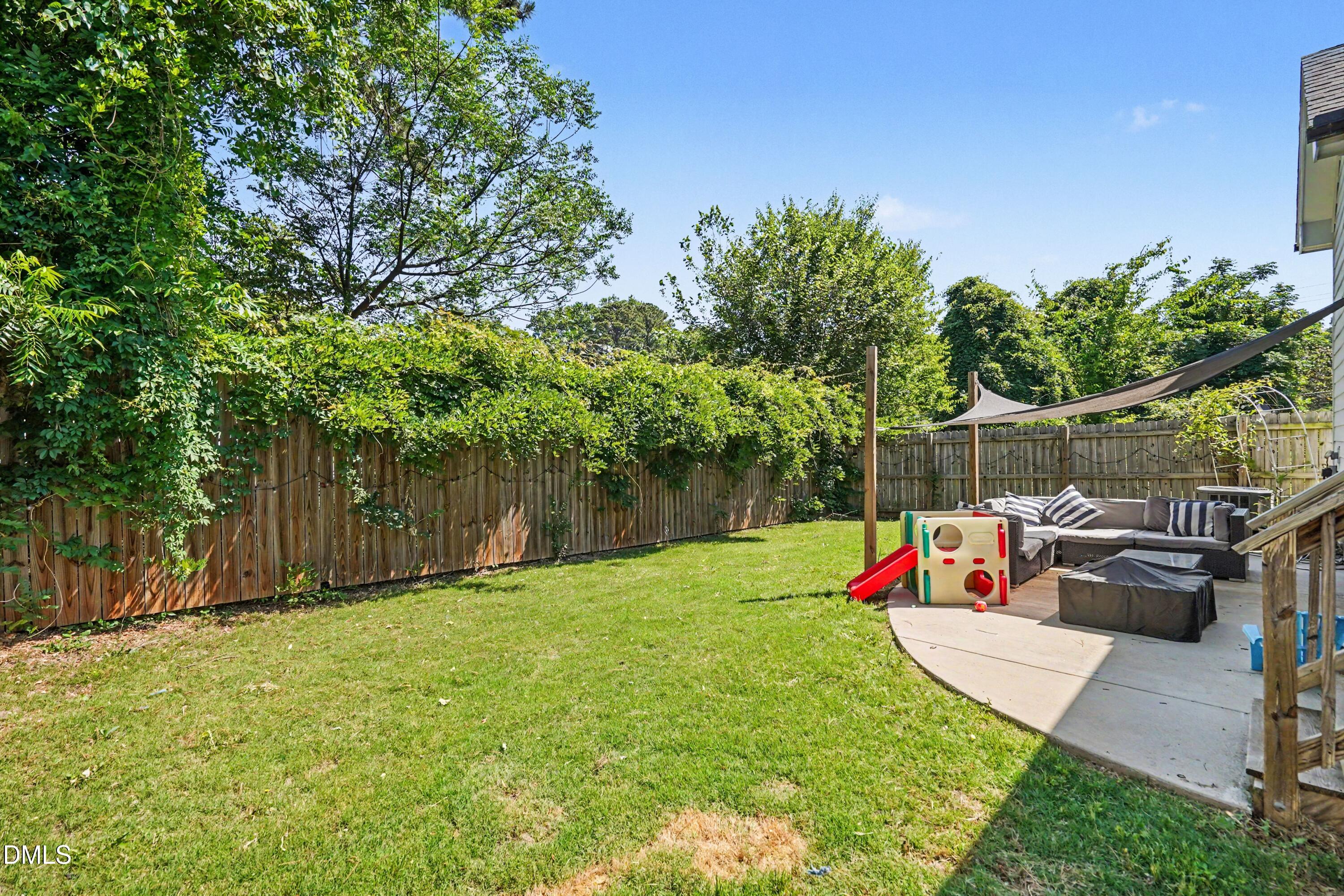 443 Como Drive Property Photo 29