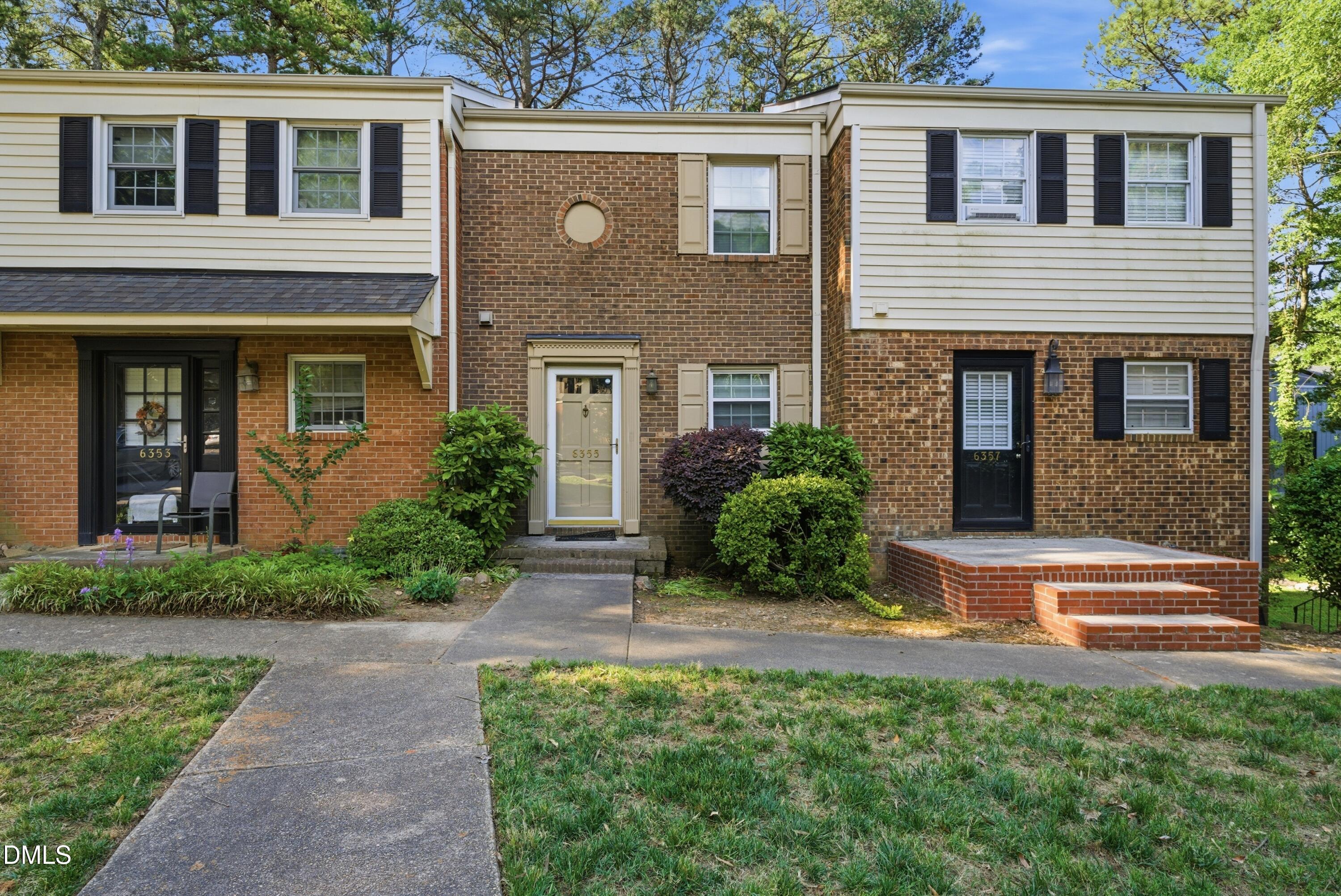 6355 New Market Way Property Photo 1