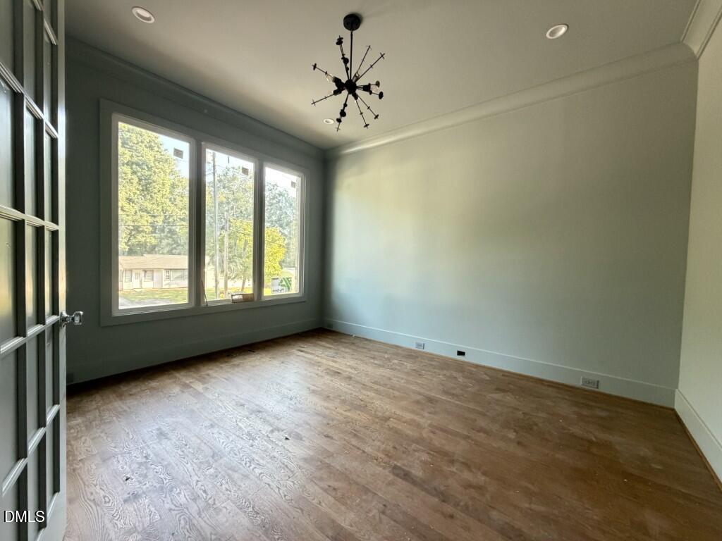 528 Barksdale Drive Property Photo 3