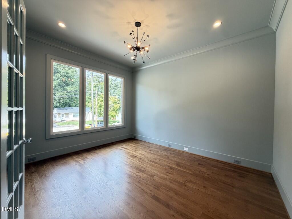 528 Barksdale Drive Property Photo 3