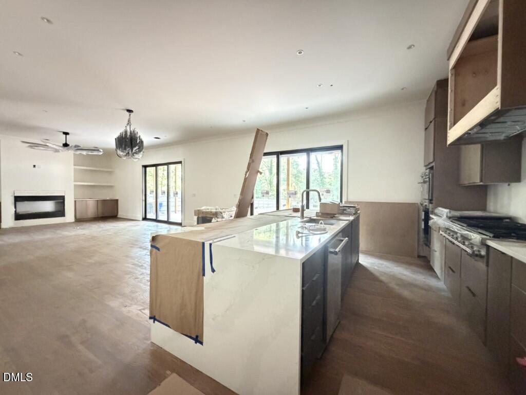 528 Barksdale Drive Property Photo 6