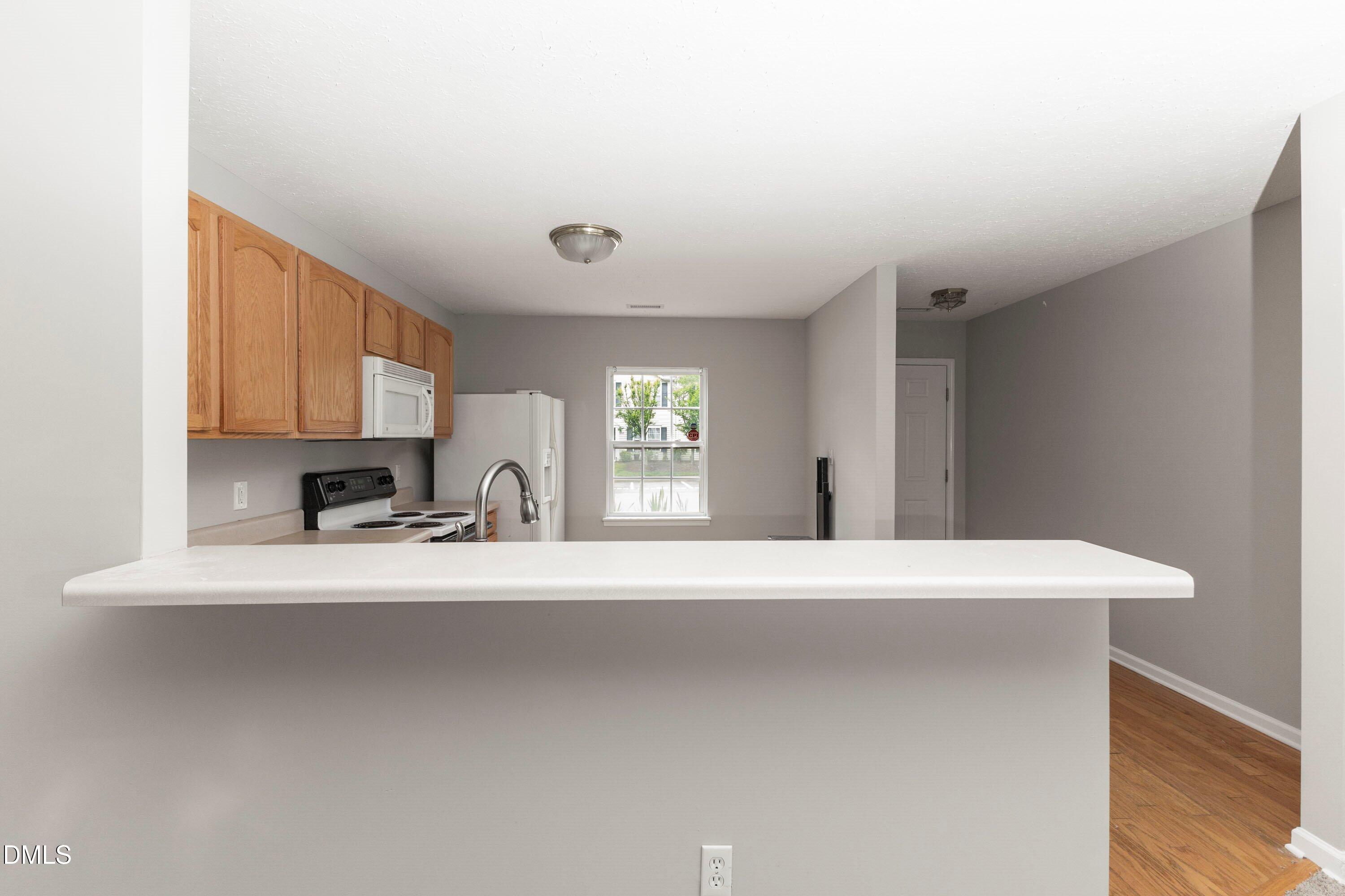 3358 Tarleton W Property Photo 13