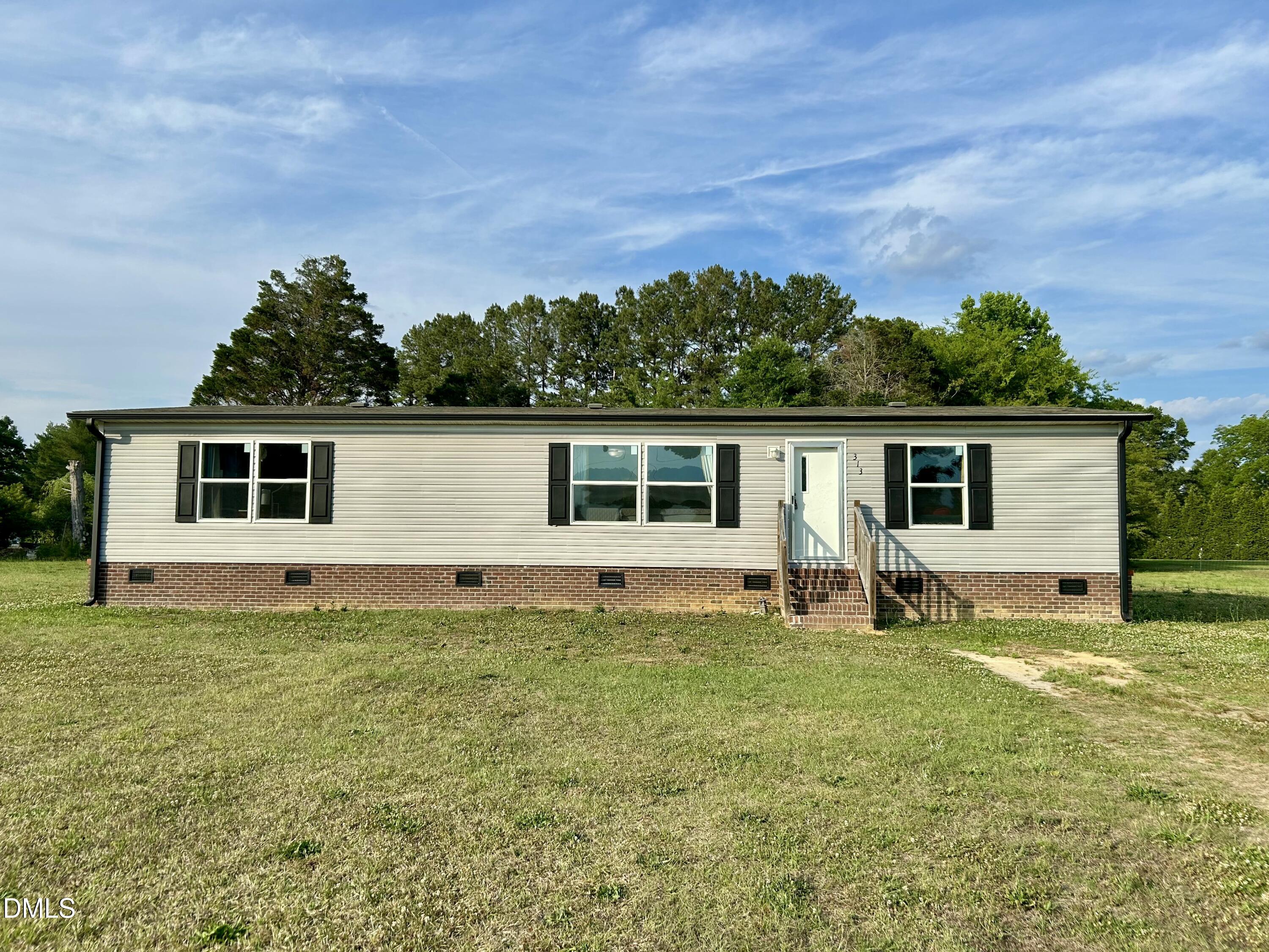 313 Old Country Lane