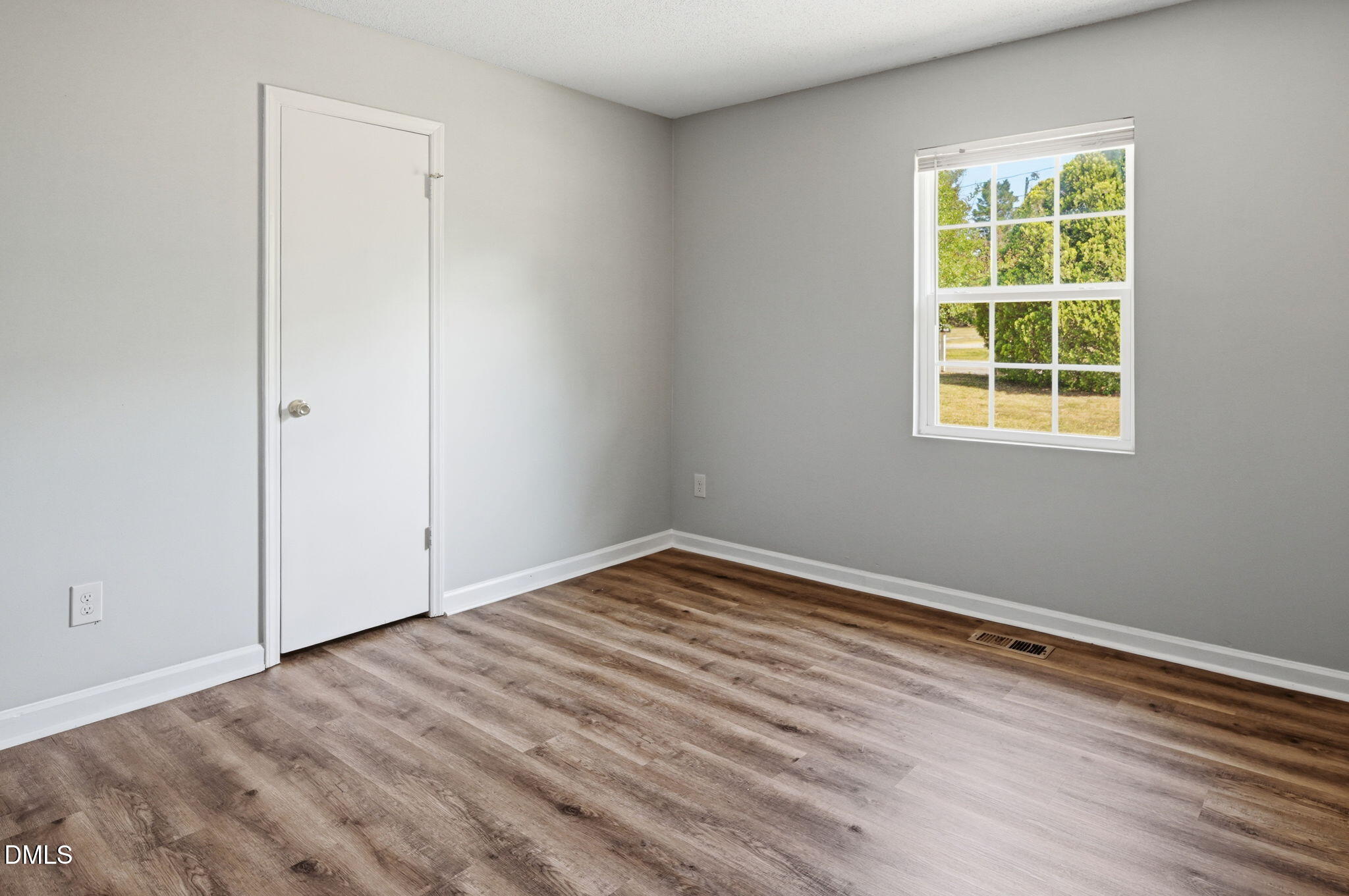 1717 Collier Road Property Photo 20