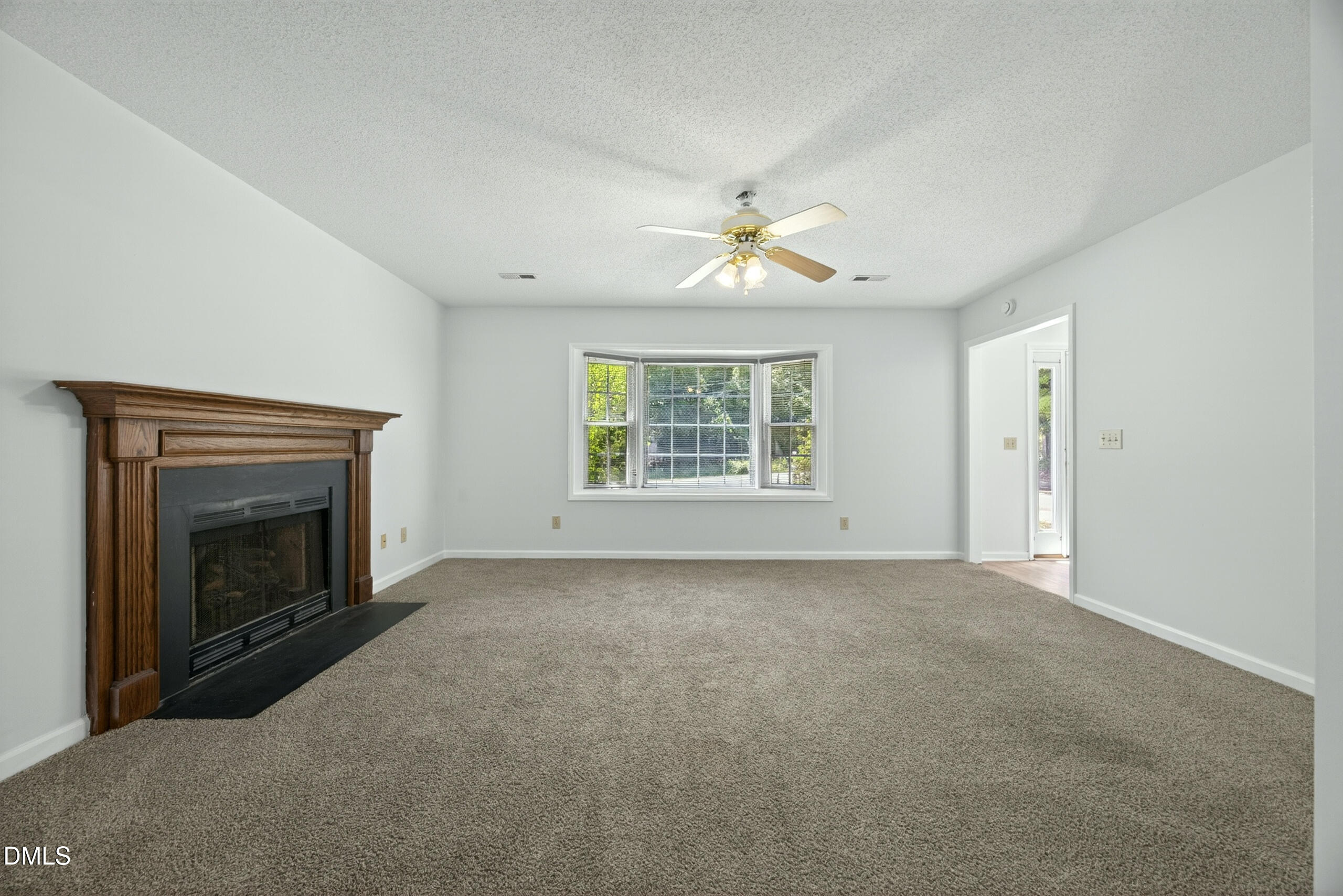 1901 Whites Mill Road Property Photo 6