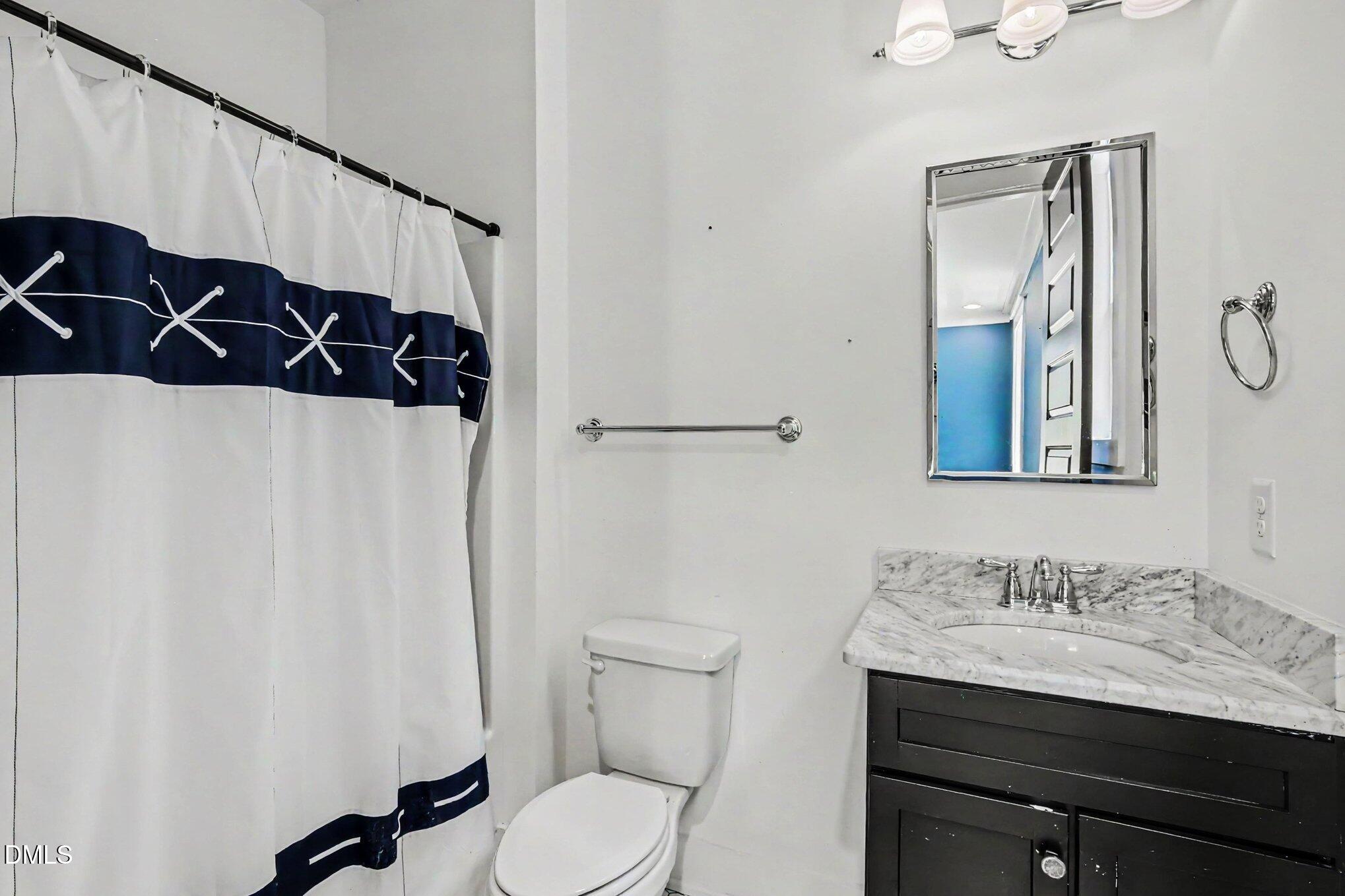 238 Alamo Court Property Photo 16