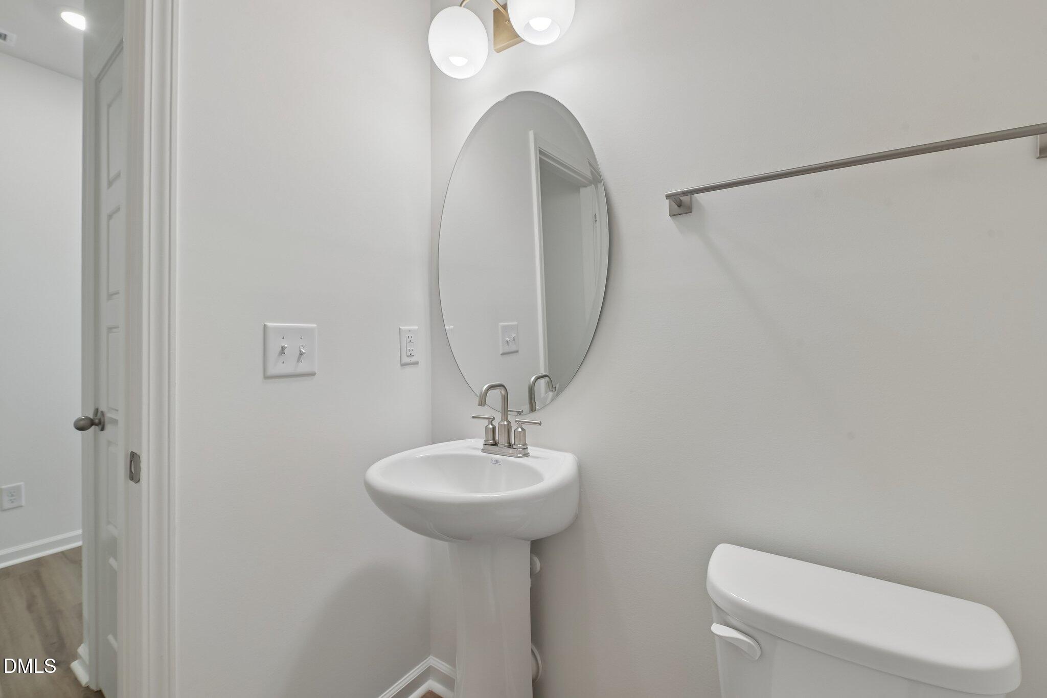 512 Sunset Lake Drive Property Photo 14