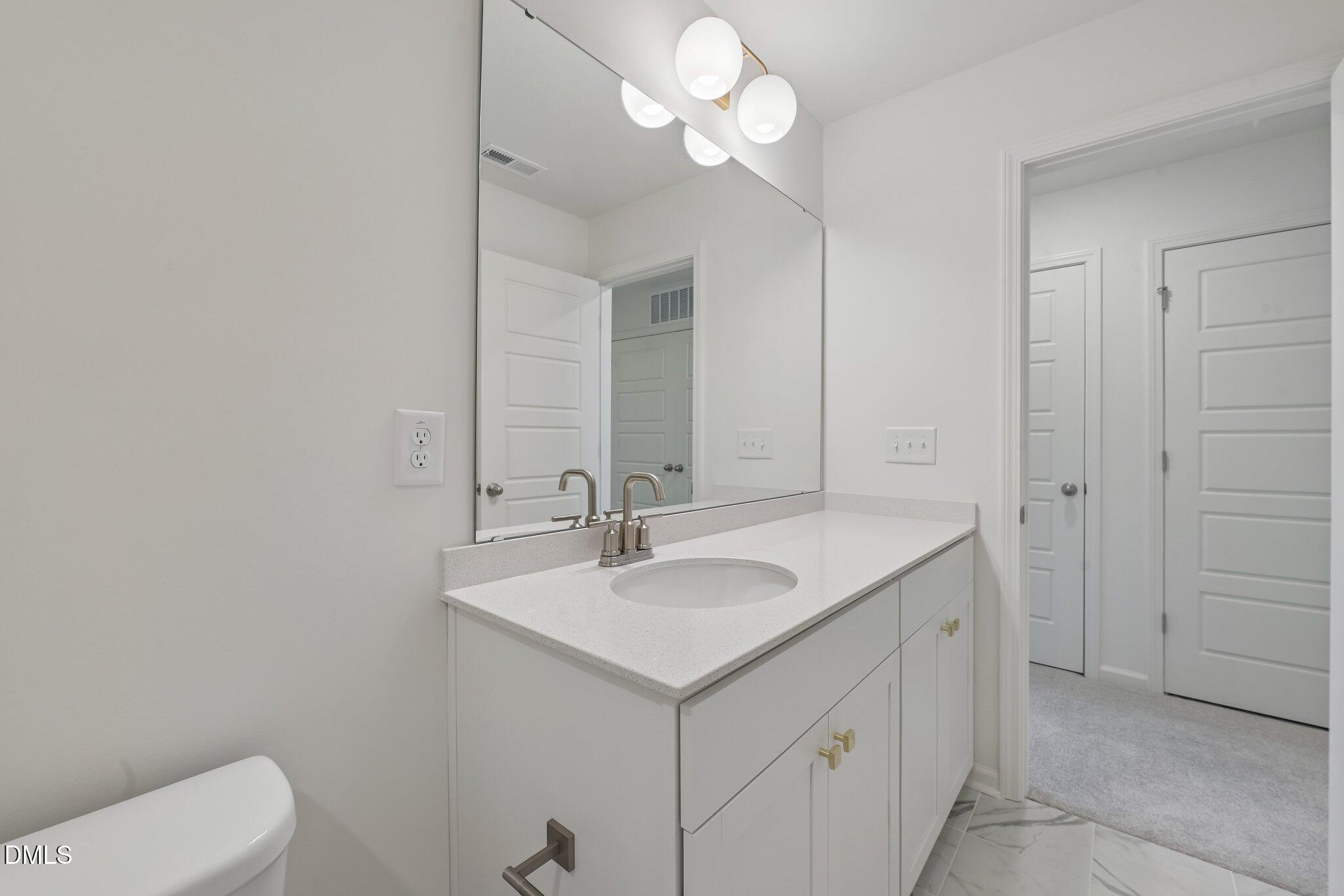 512 Sunset Lake Drive Property Photo 24
