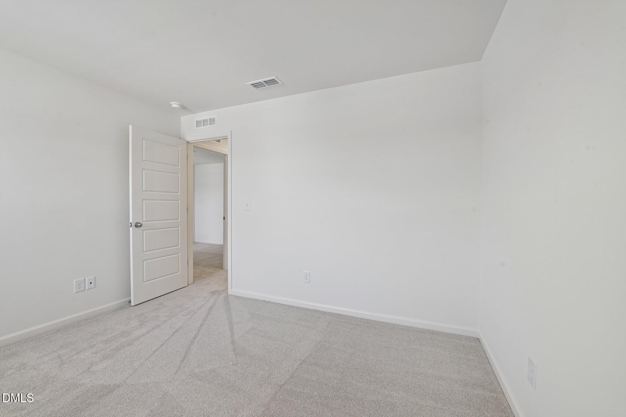 512 Sunset Lake Drive Property Photo 28