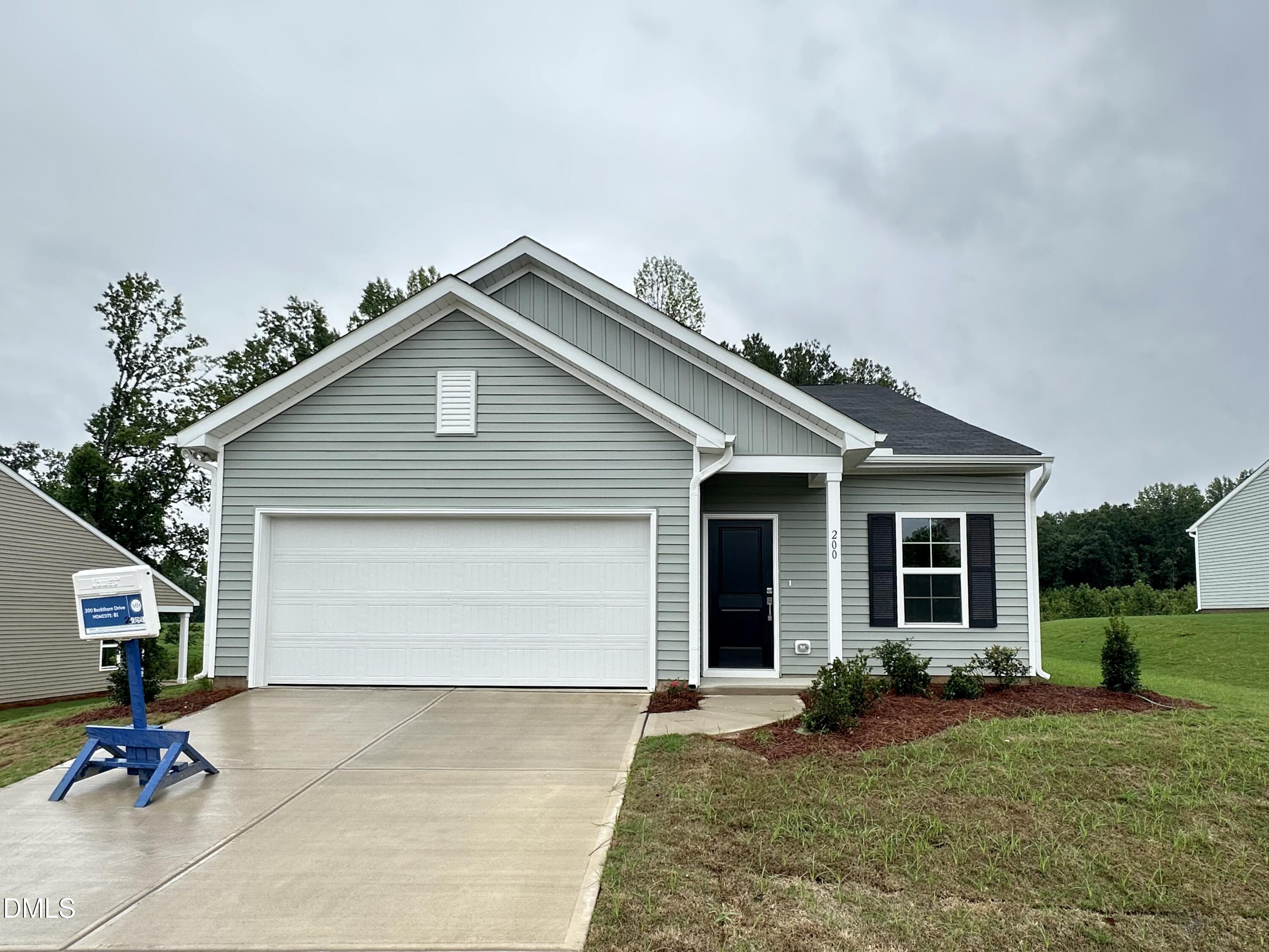 200 Buckthorn Drive Property Photo 1