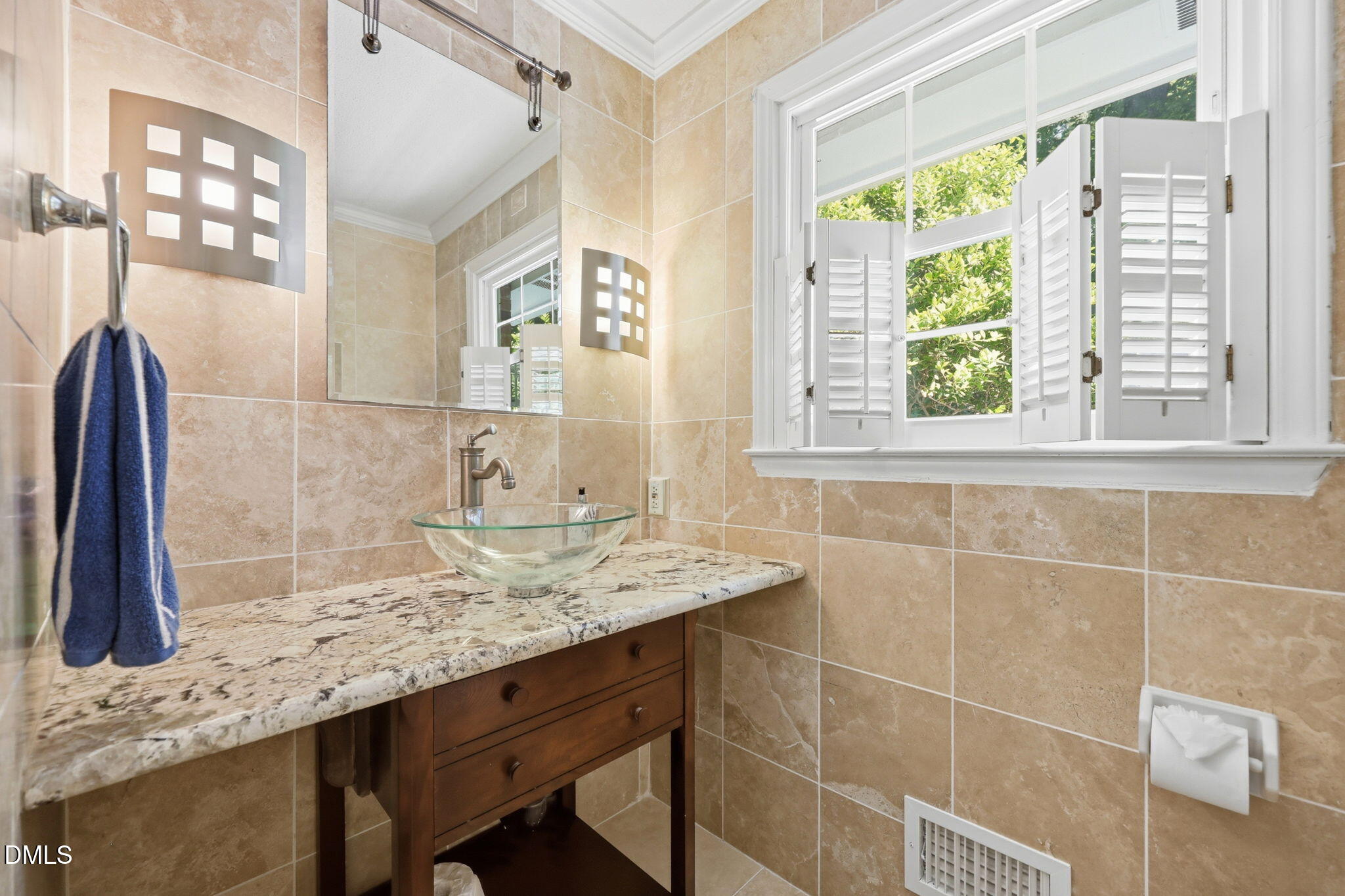 100 Moray Court Property Photo 23