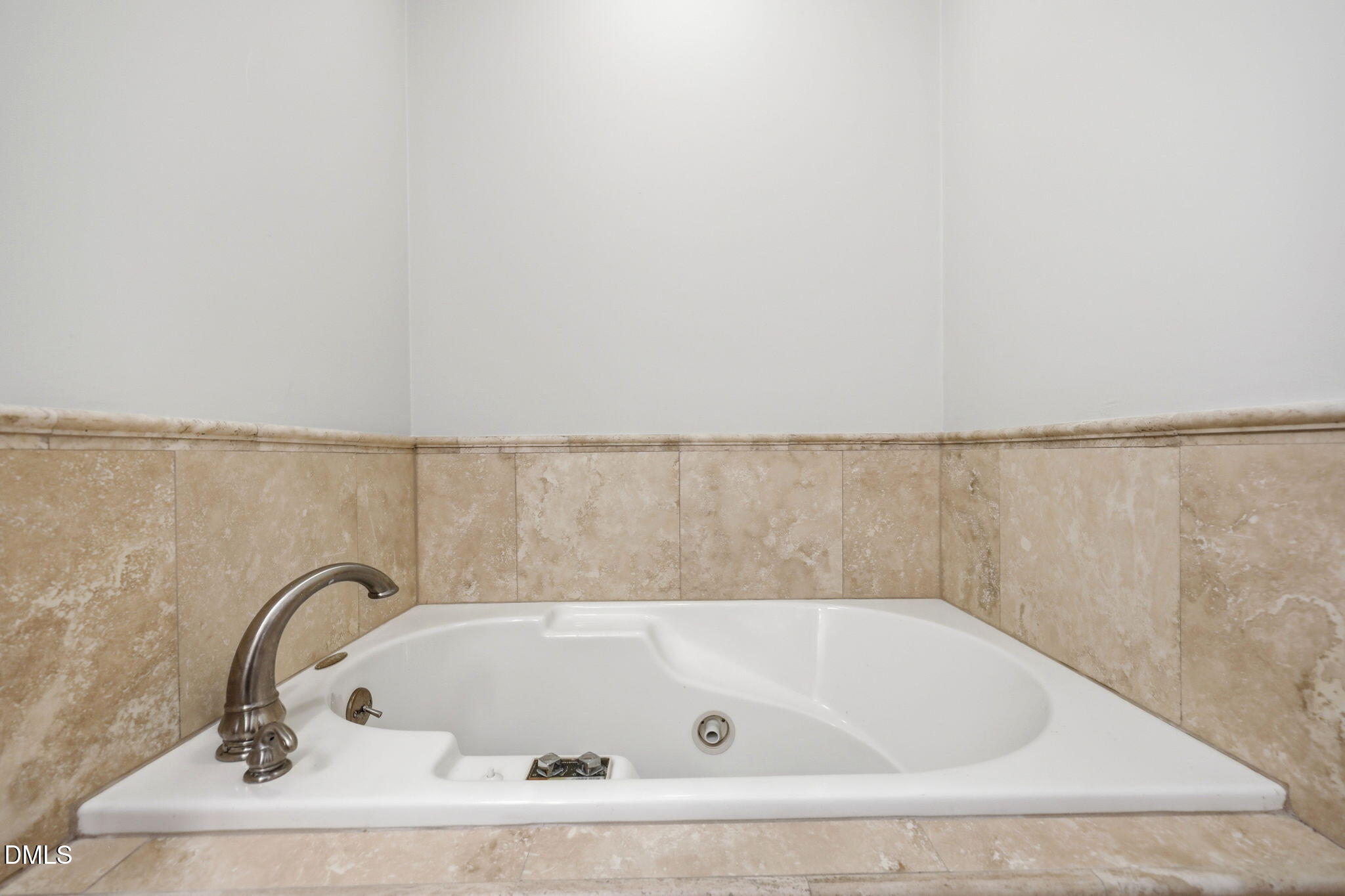 100 Moray Court Property Photo 29