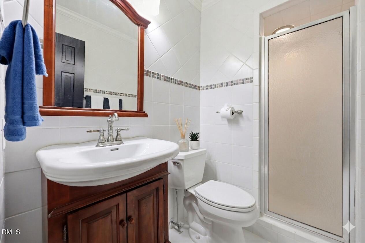 100 Moray Court Property Photo 37