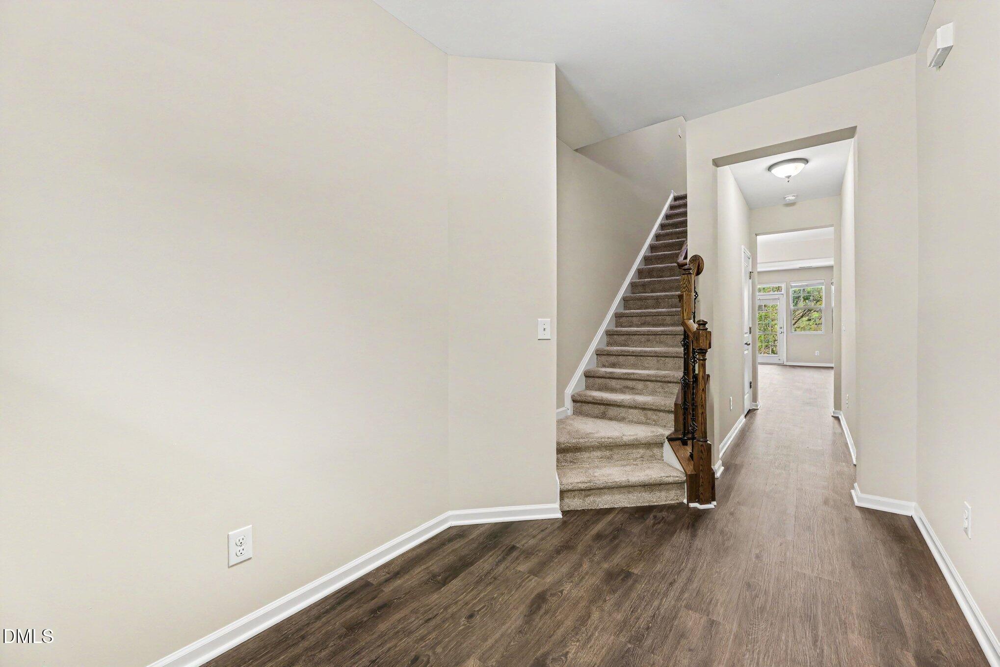 549 Libson Street Property Photo 4