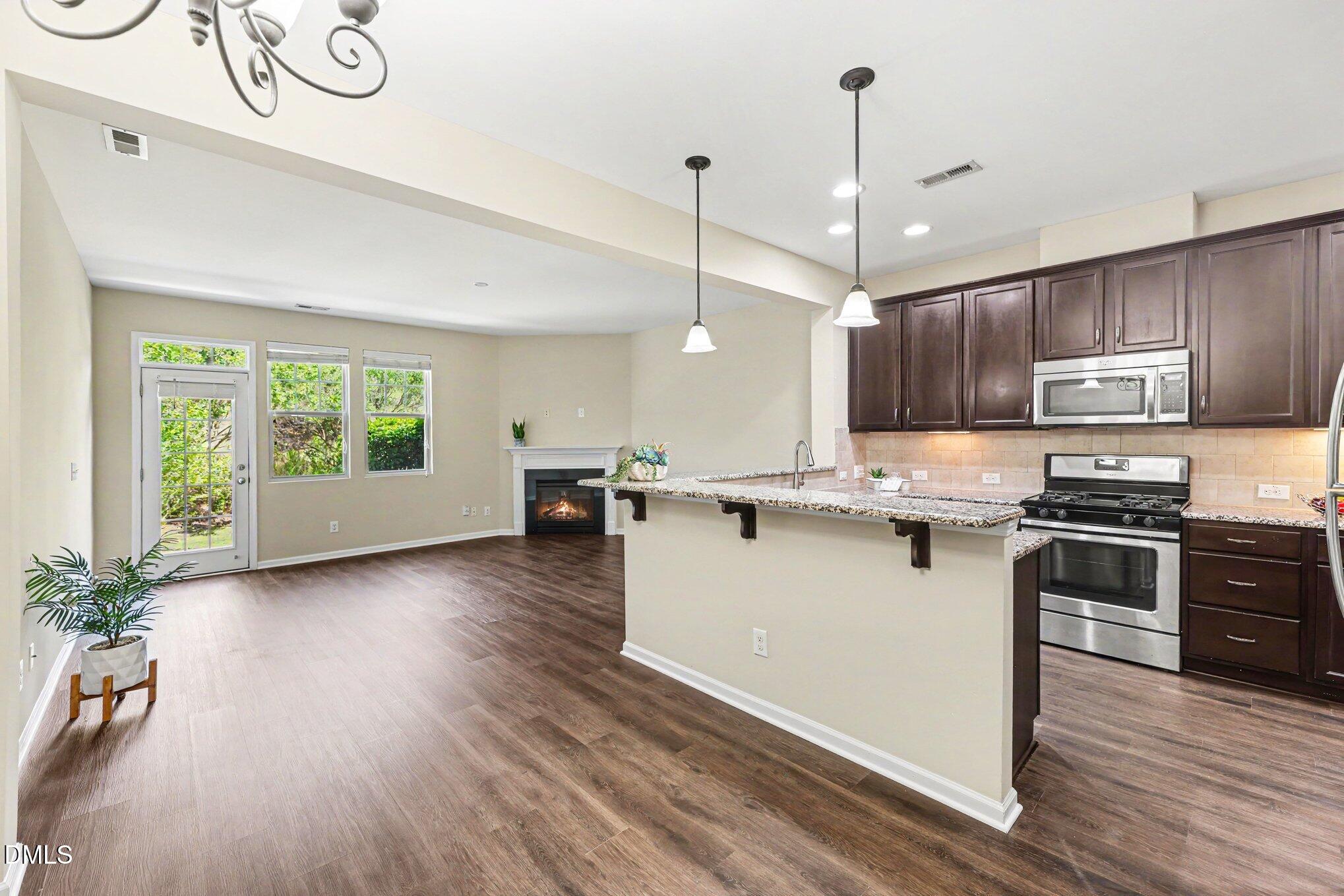 549 Libson Street Property Photo 12