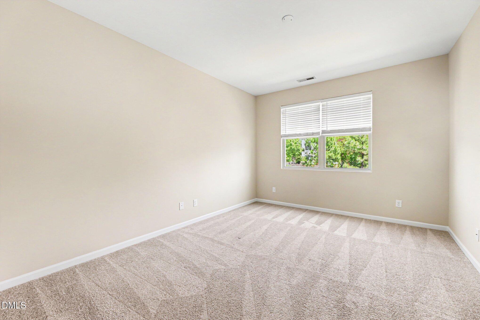 549 Libson Street Property Photo 14