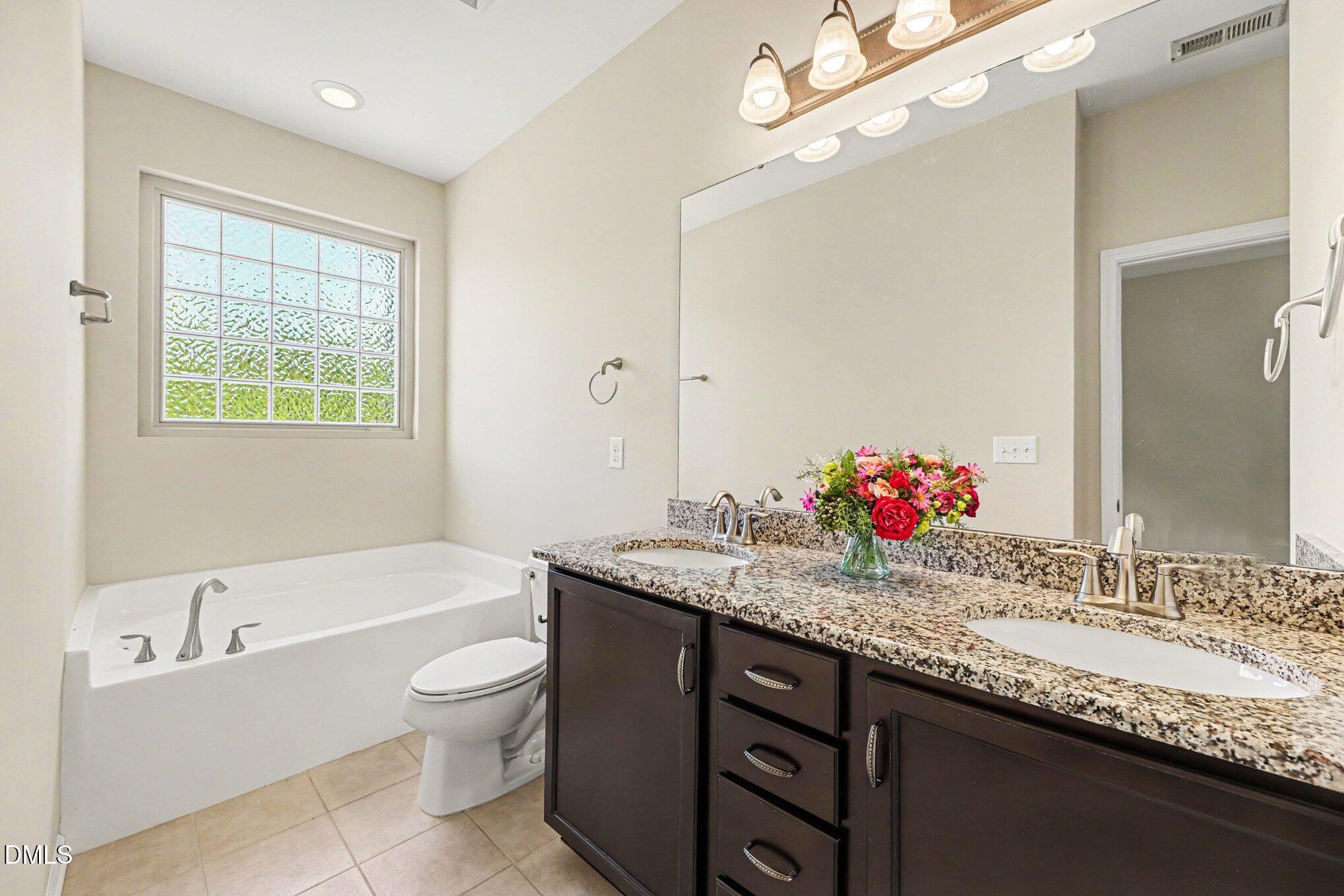 549 Libson Street Property Photo 16