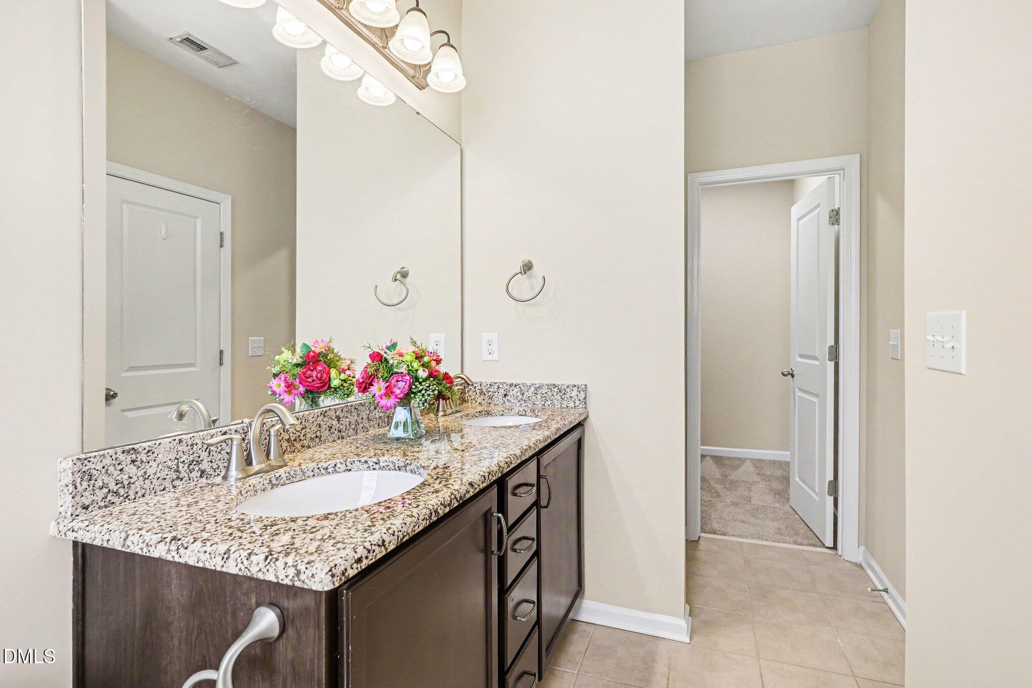 549 Libson Street Property Photo 17