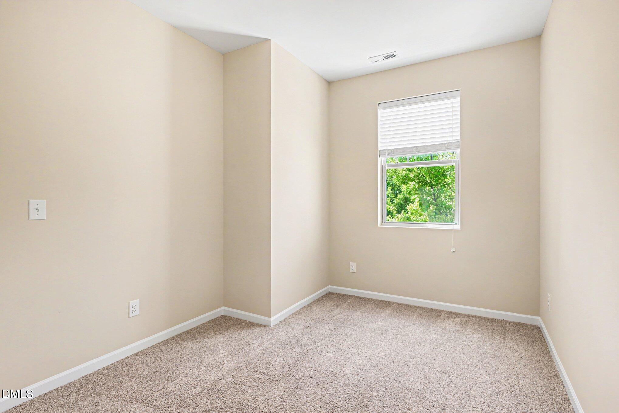 549 Libson Street Property Photo 23