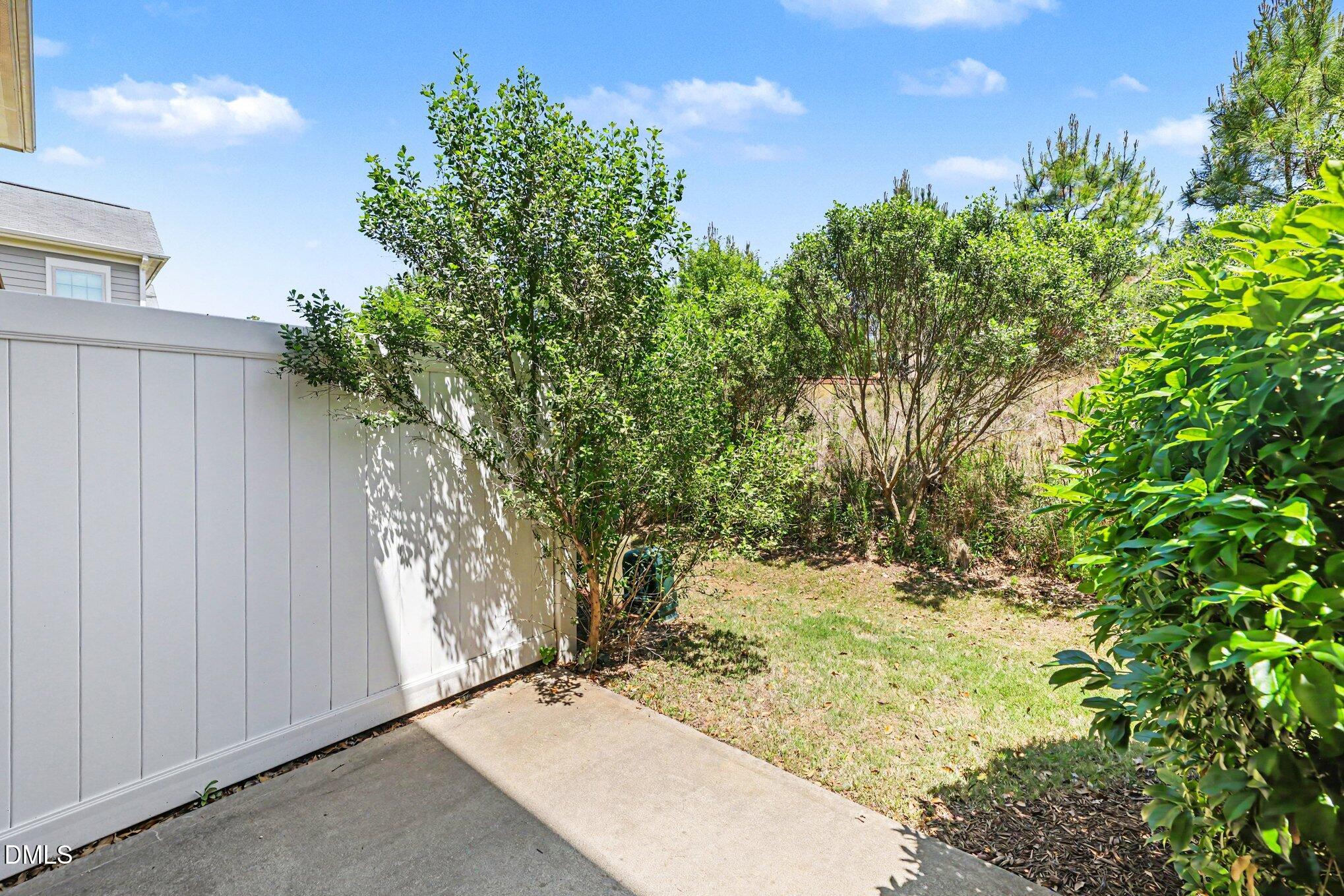 549 Libson Street Property Photo 27
