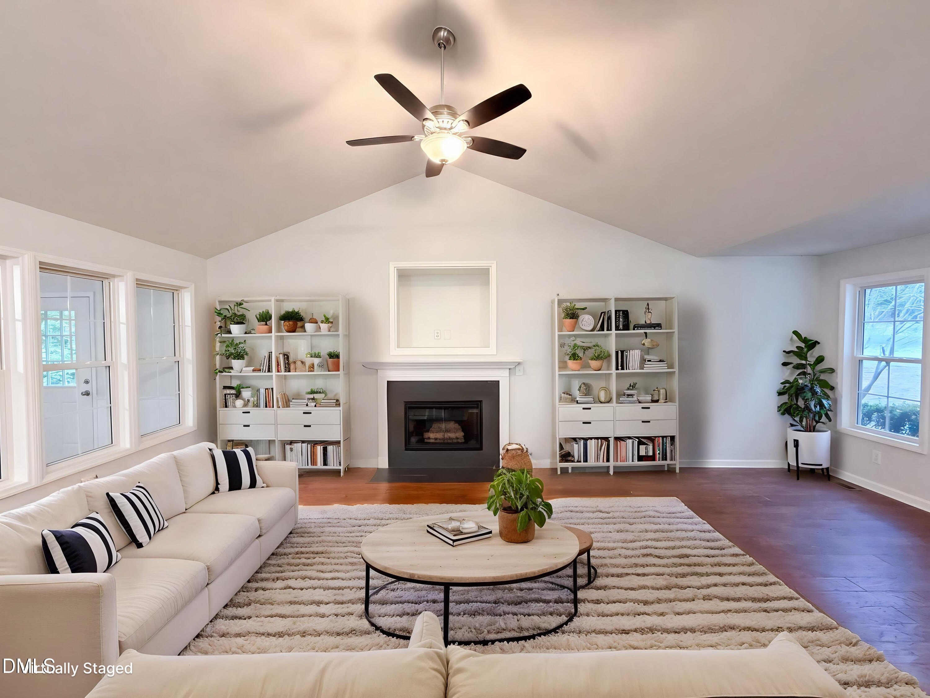 133 Wagon Wheel Circle Property Photo 3