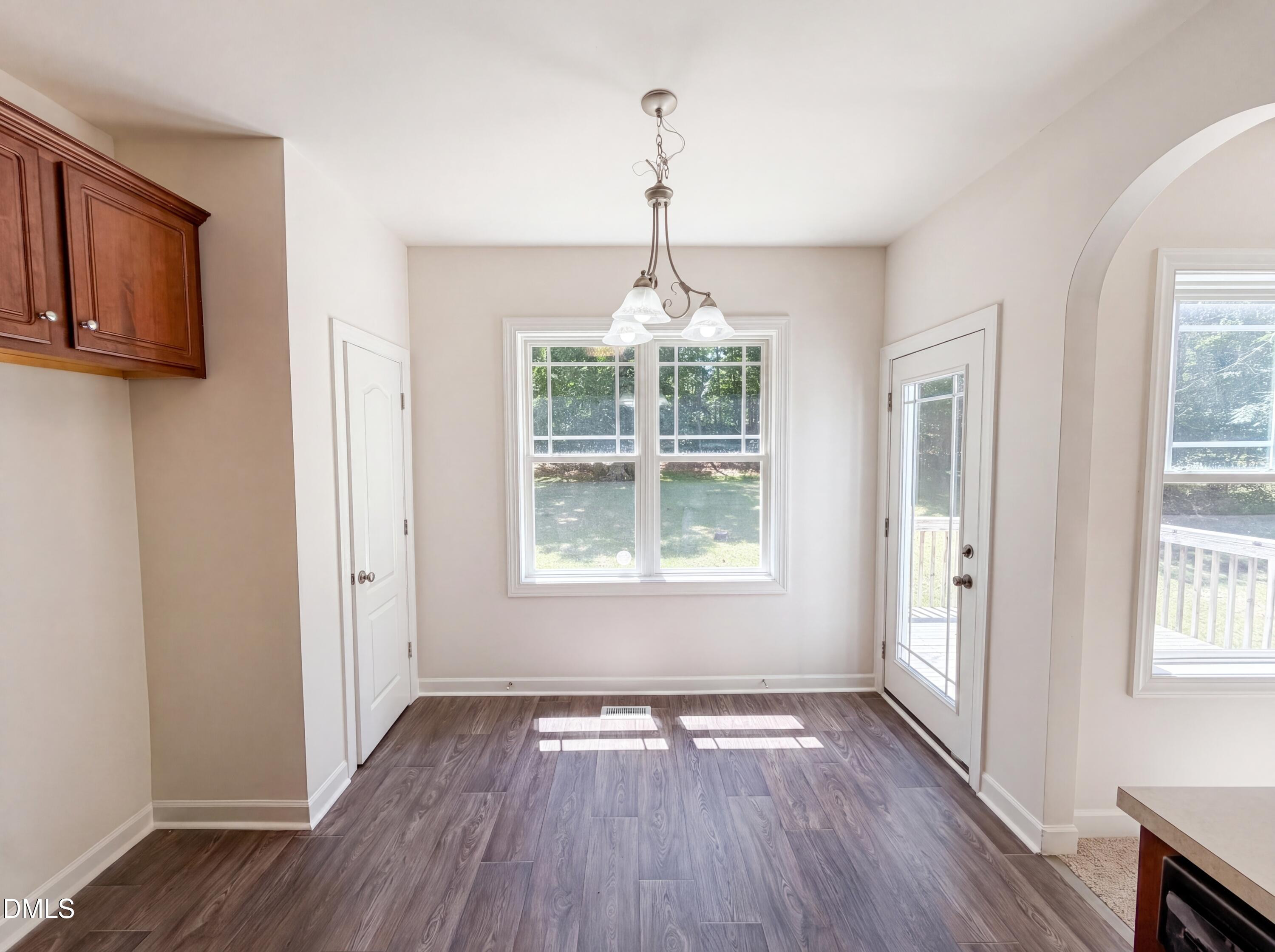 130 Green Forest Drive Property Photo 6