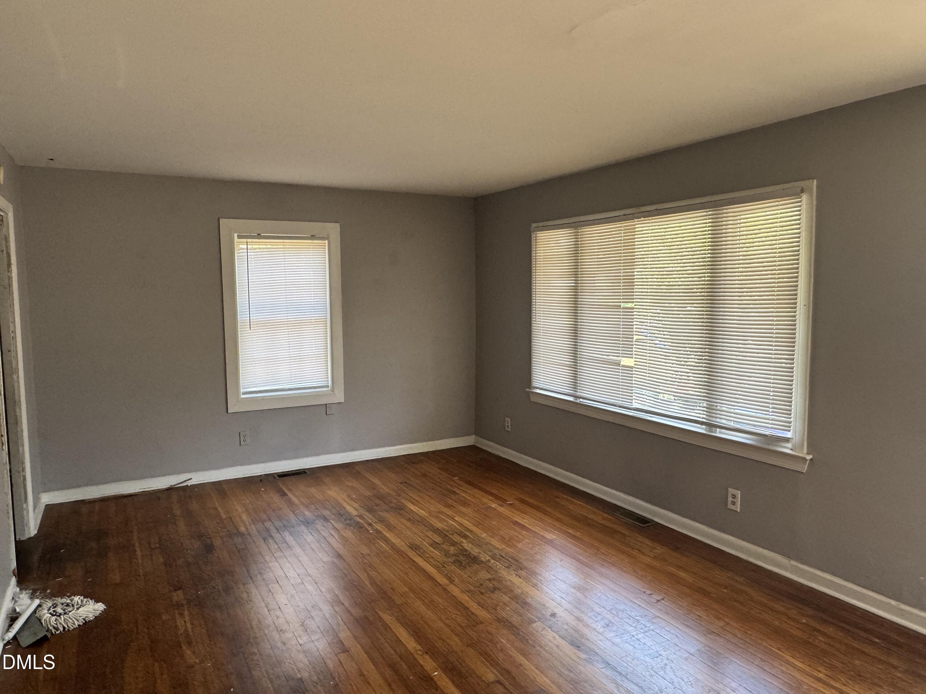 1635 Greenbriar Road Property Photo 2