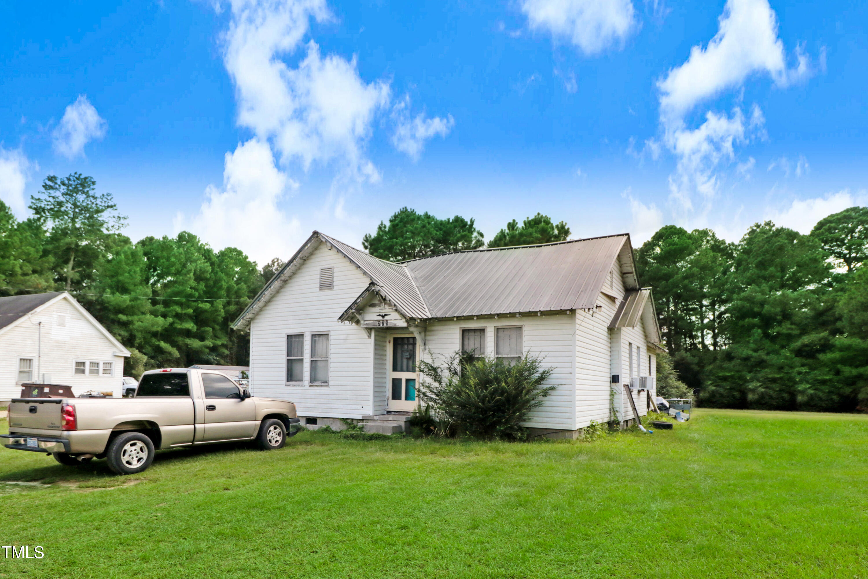 278 Old Cornwallis Road Property Photo 1