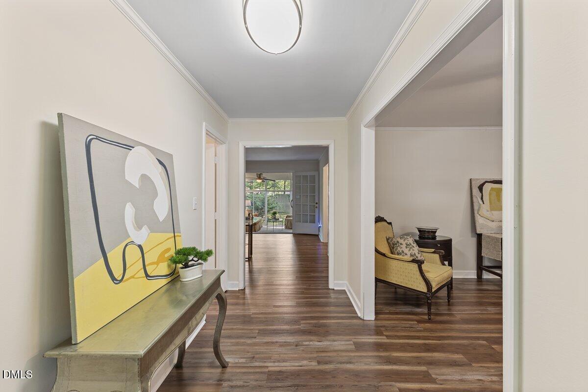 8501 Shadow Wood Place Property Photo 4