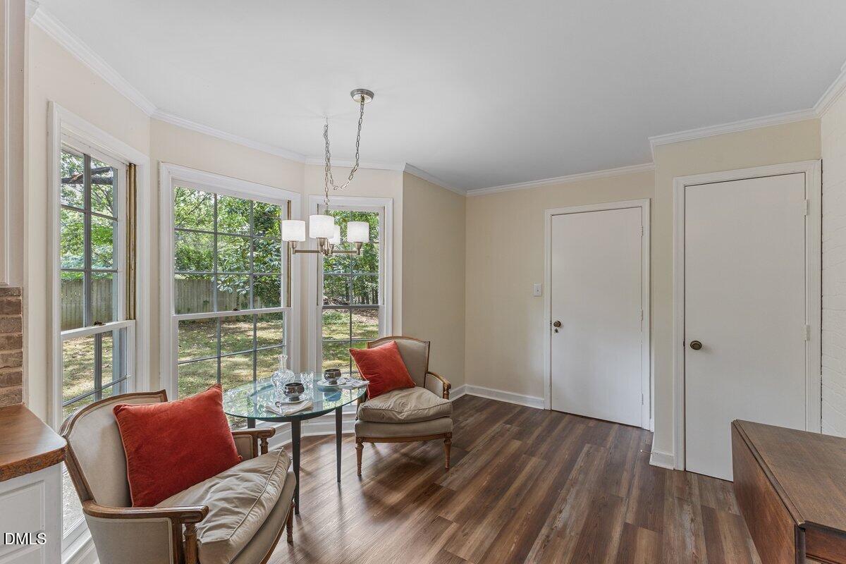 8501 Shadow Wood Place Property Photo 6